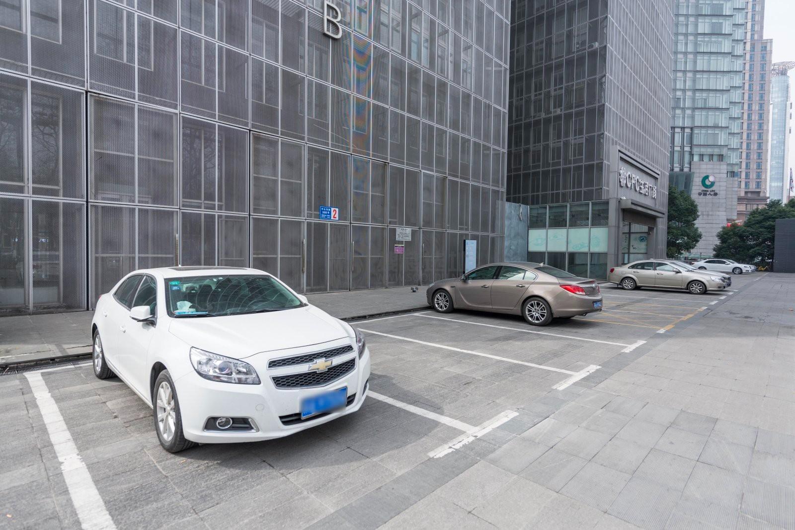 长发中心（CFC）