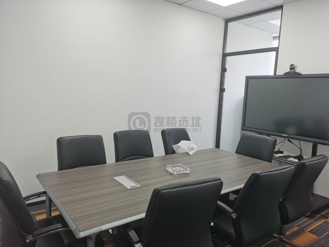 绿地之窗面积237平