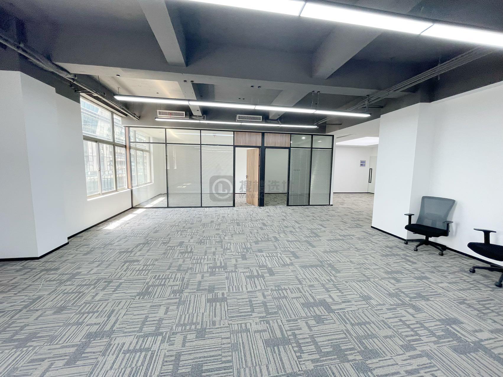 泽天能源面积241平