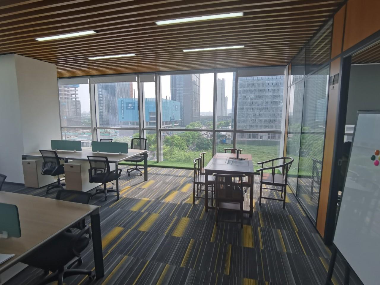 绿地之窗面积187平