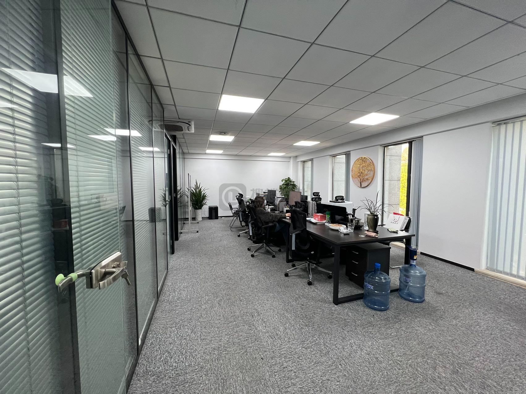 大数据产业基地面积296平