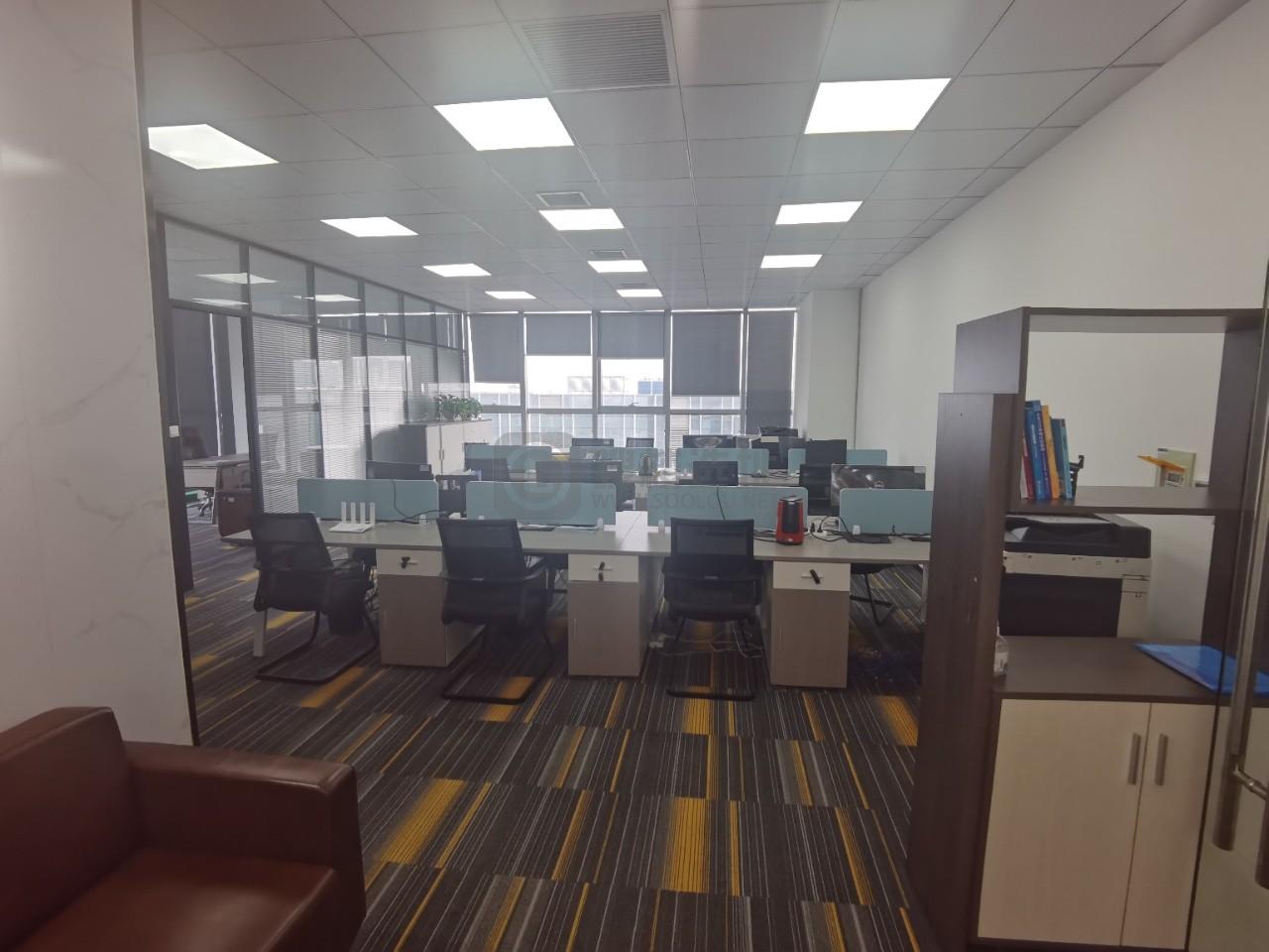 绿地之窗面积237平