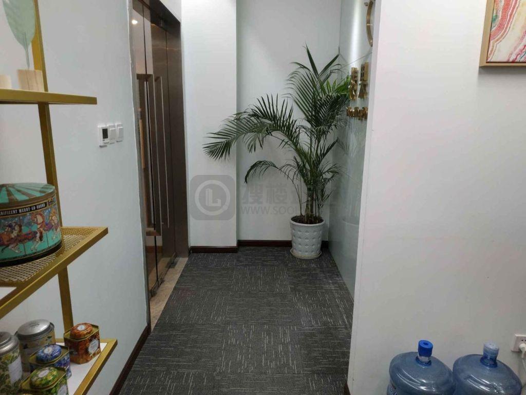 雨花客厅面积127平