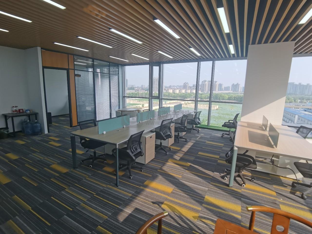 绿地之窗面积187平