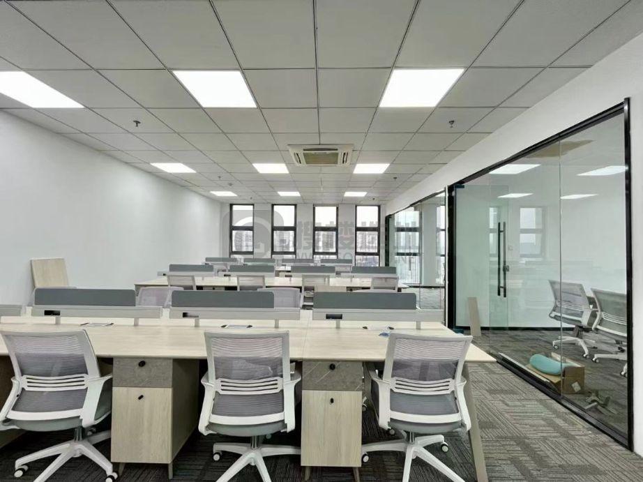 柒彩创智面积130平