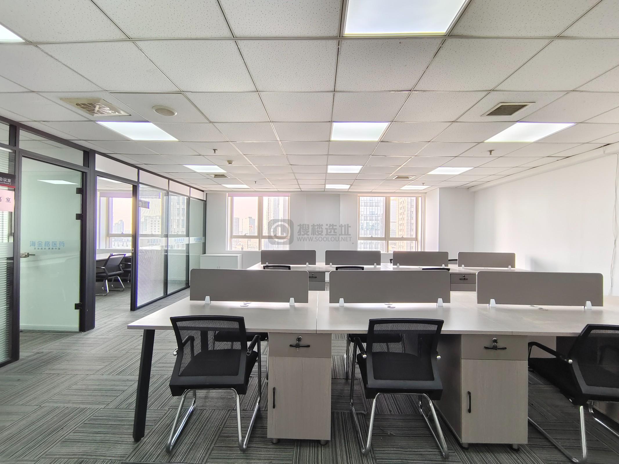 汇杰广场面积186平