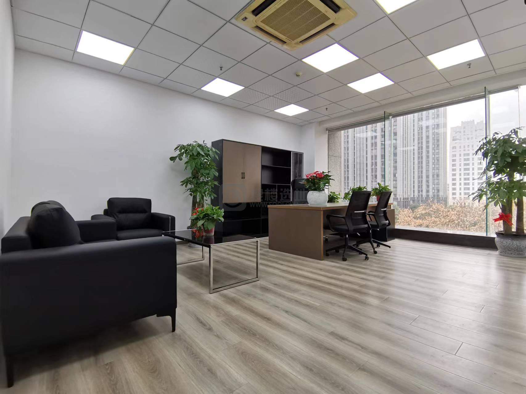  德基大厦面积560平