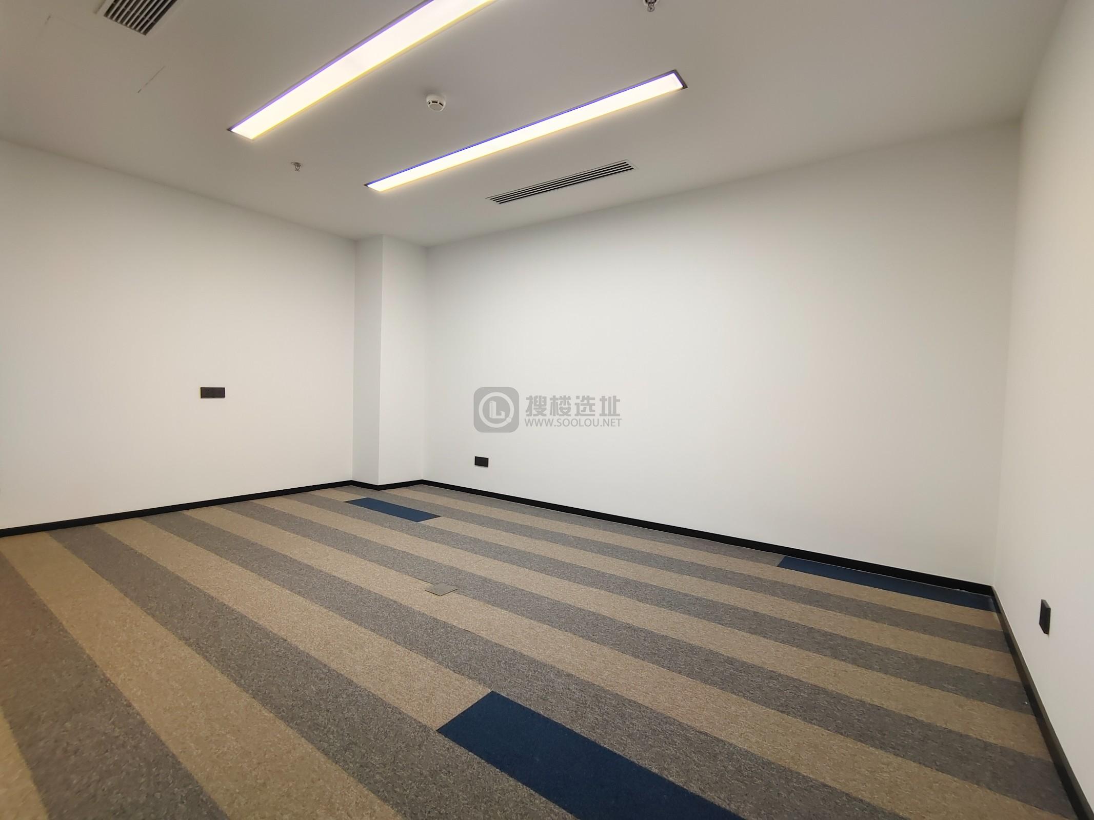 嘉瑞中心面积280平