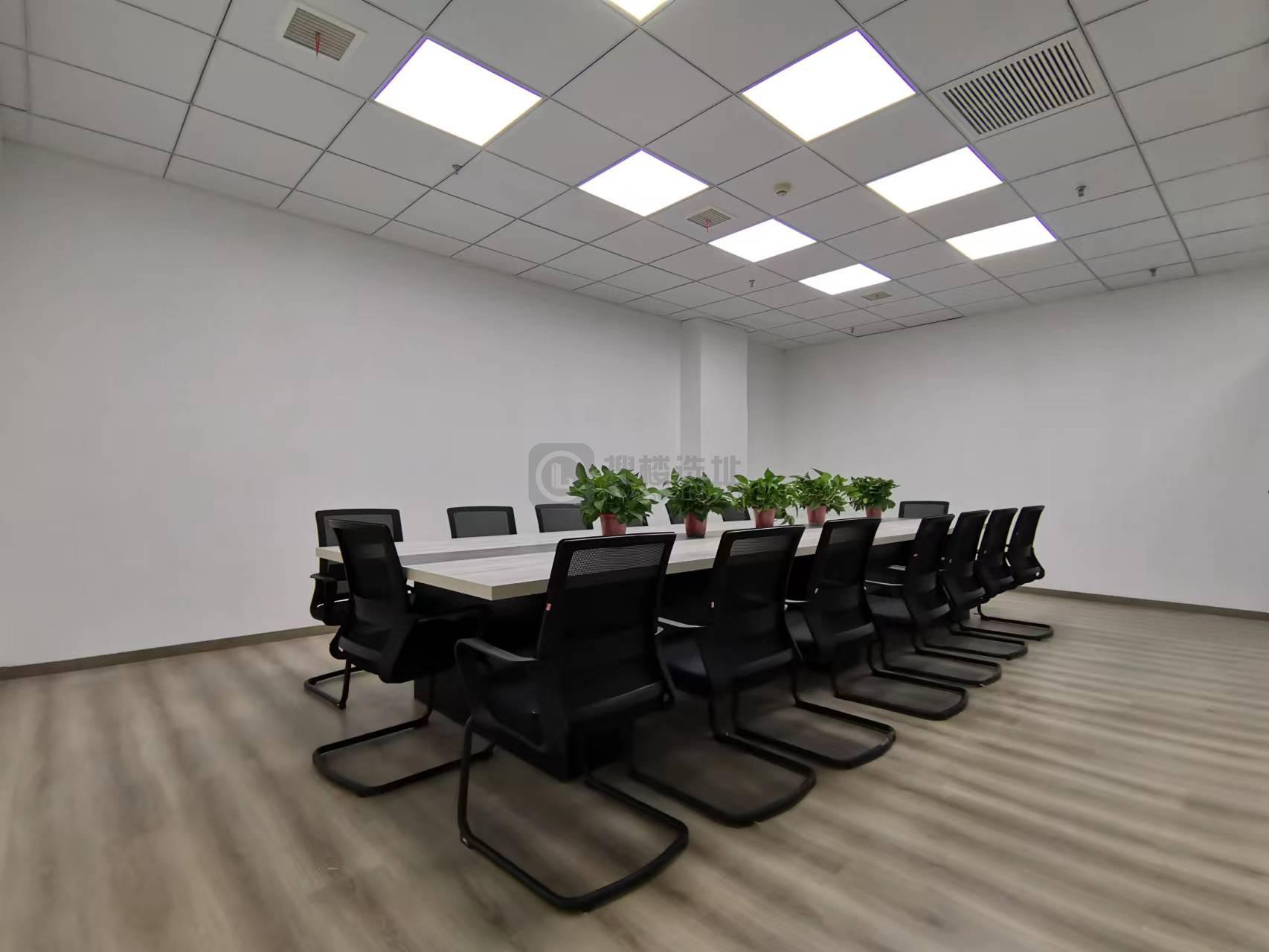  德基大厦面积560