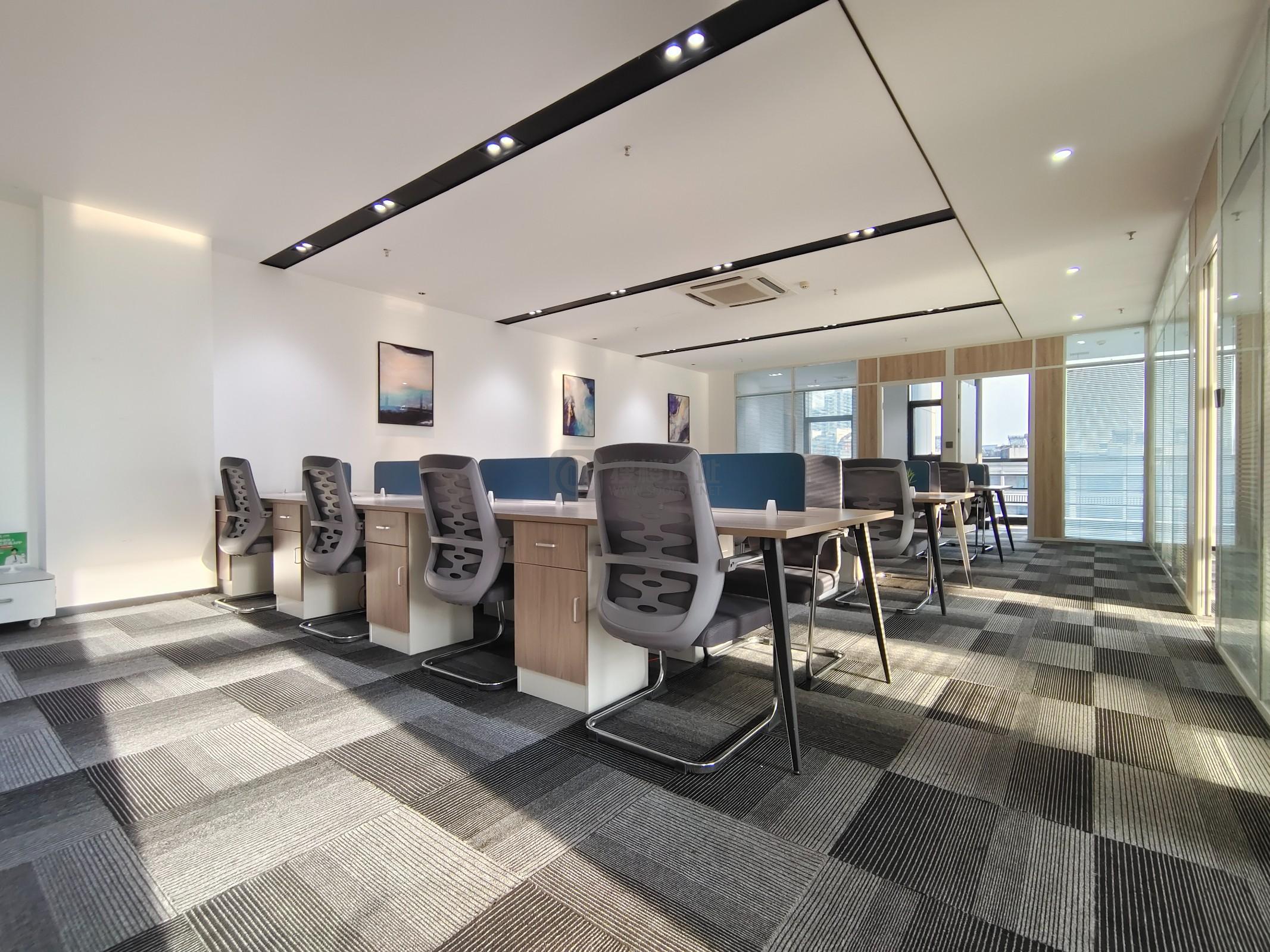 凤凰和睿大厦面积246平