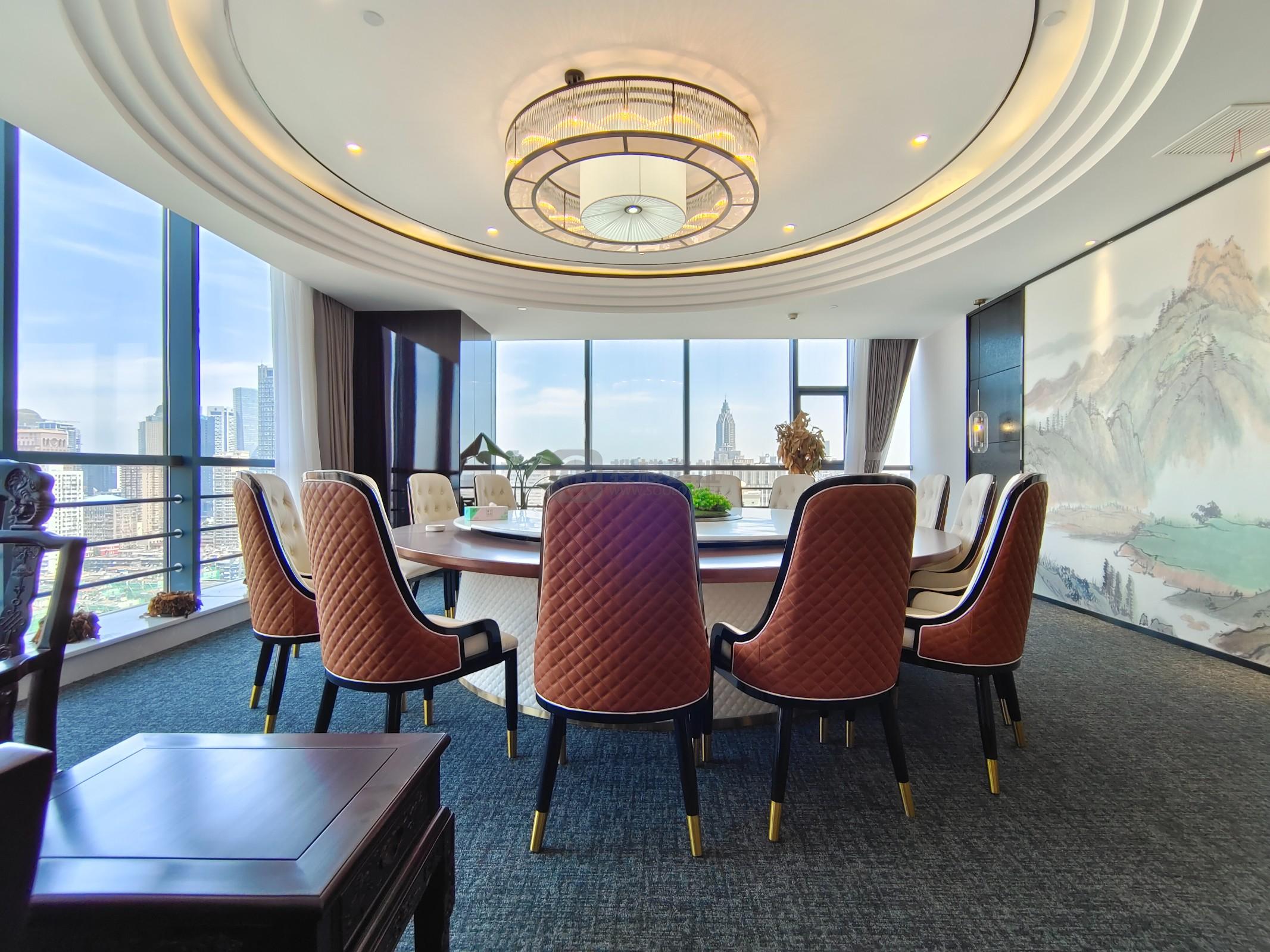 凤凰和睿大厦面积1400平