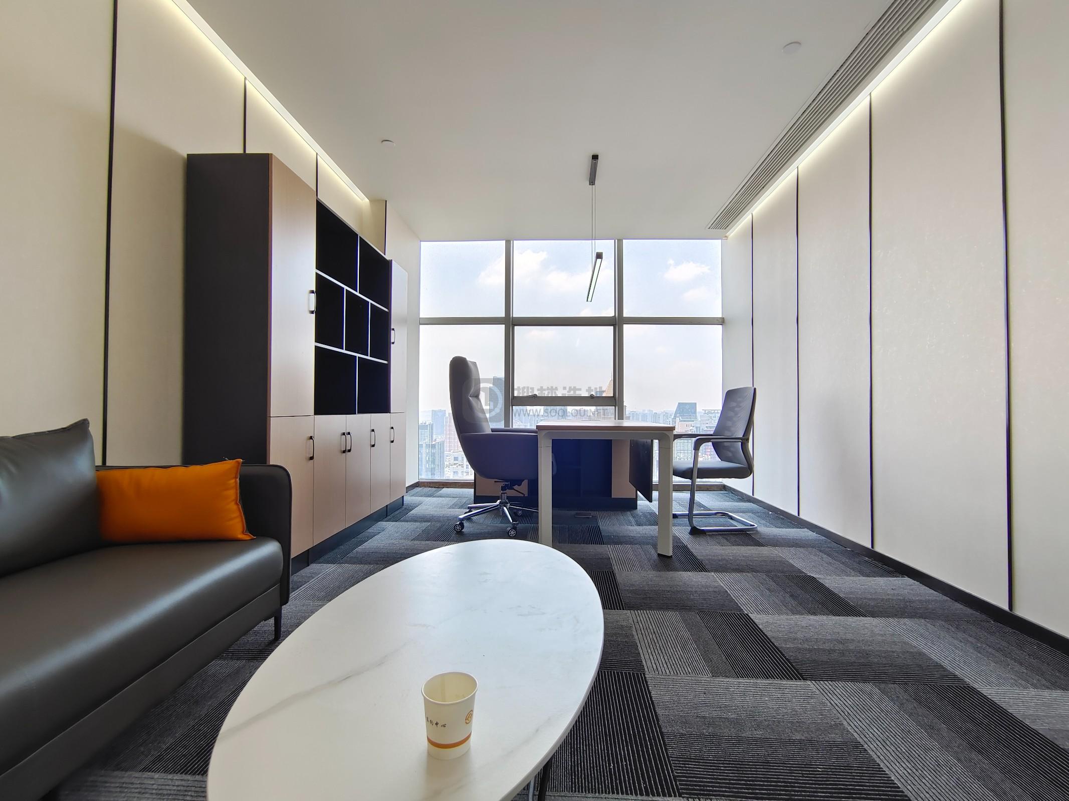  德基大厦面积350平