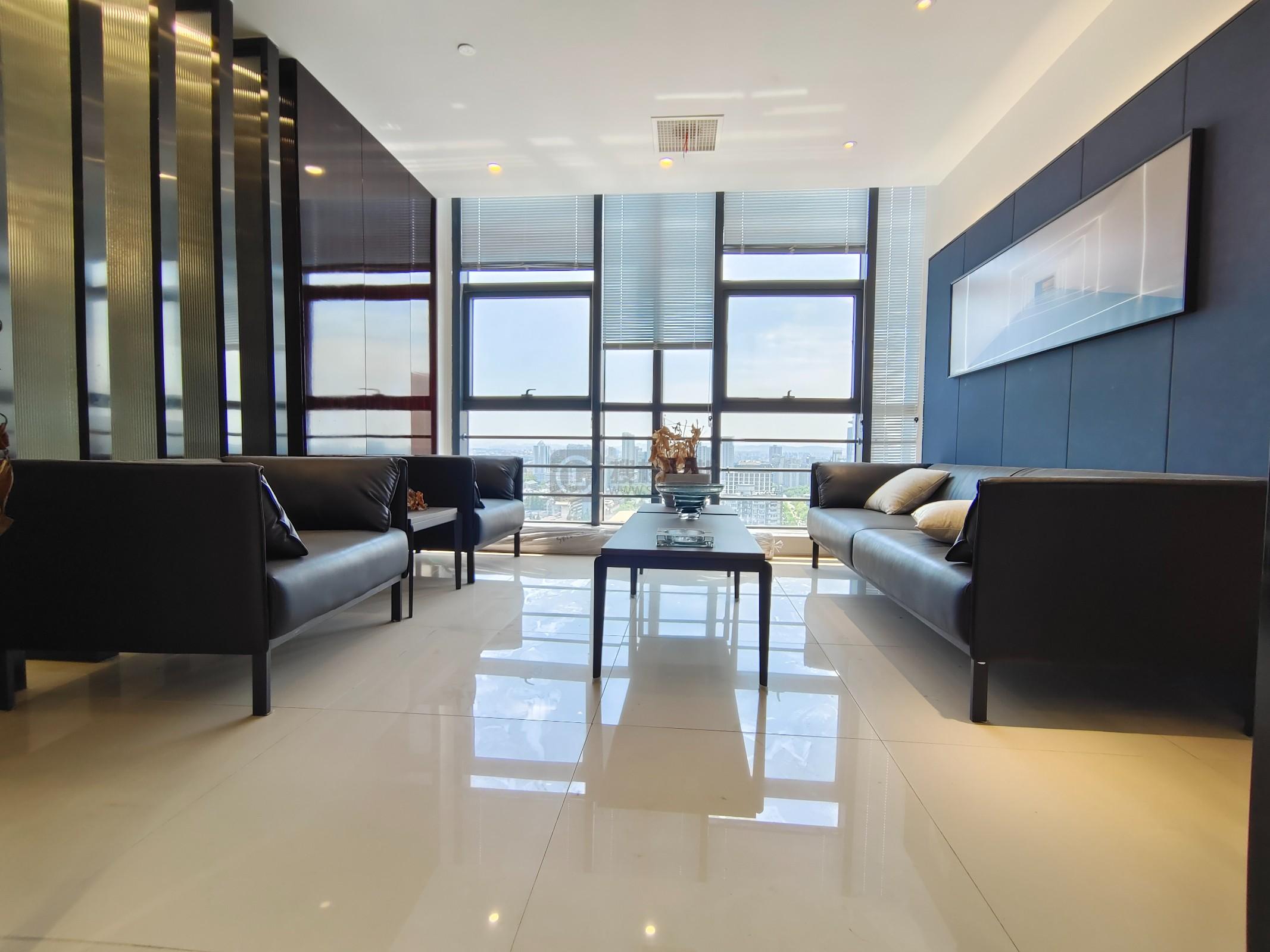 凤凰和睿大厦面积1400平