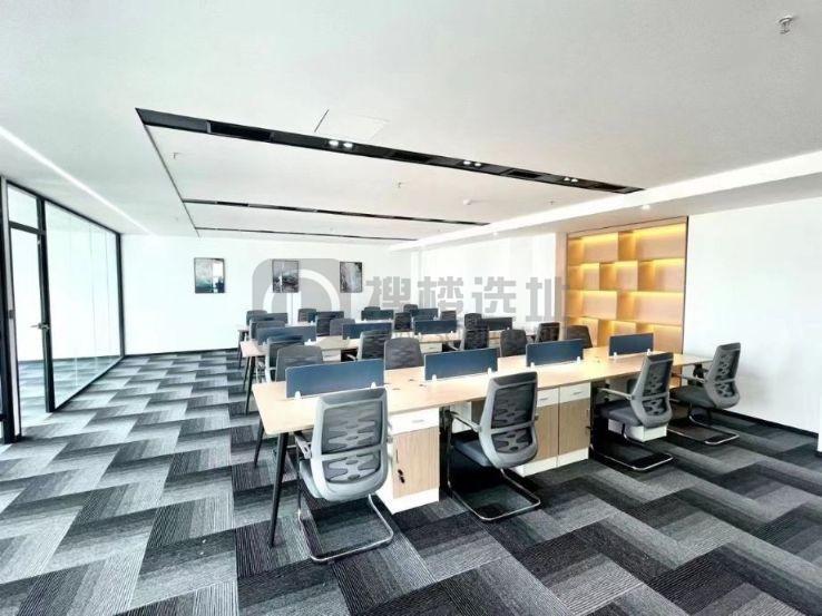  华利国际大厦面积130平