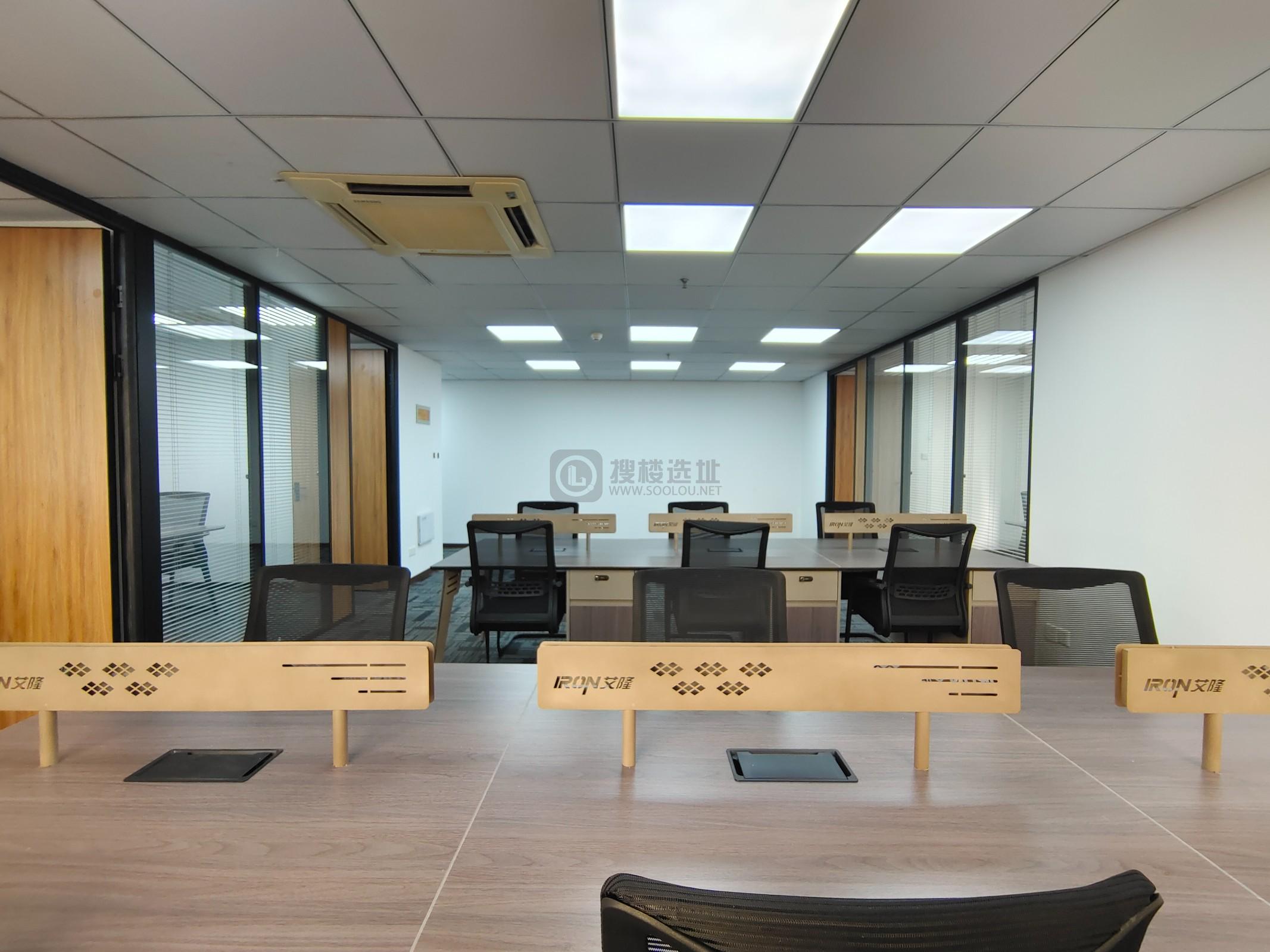 华威大厦面积150平