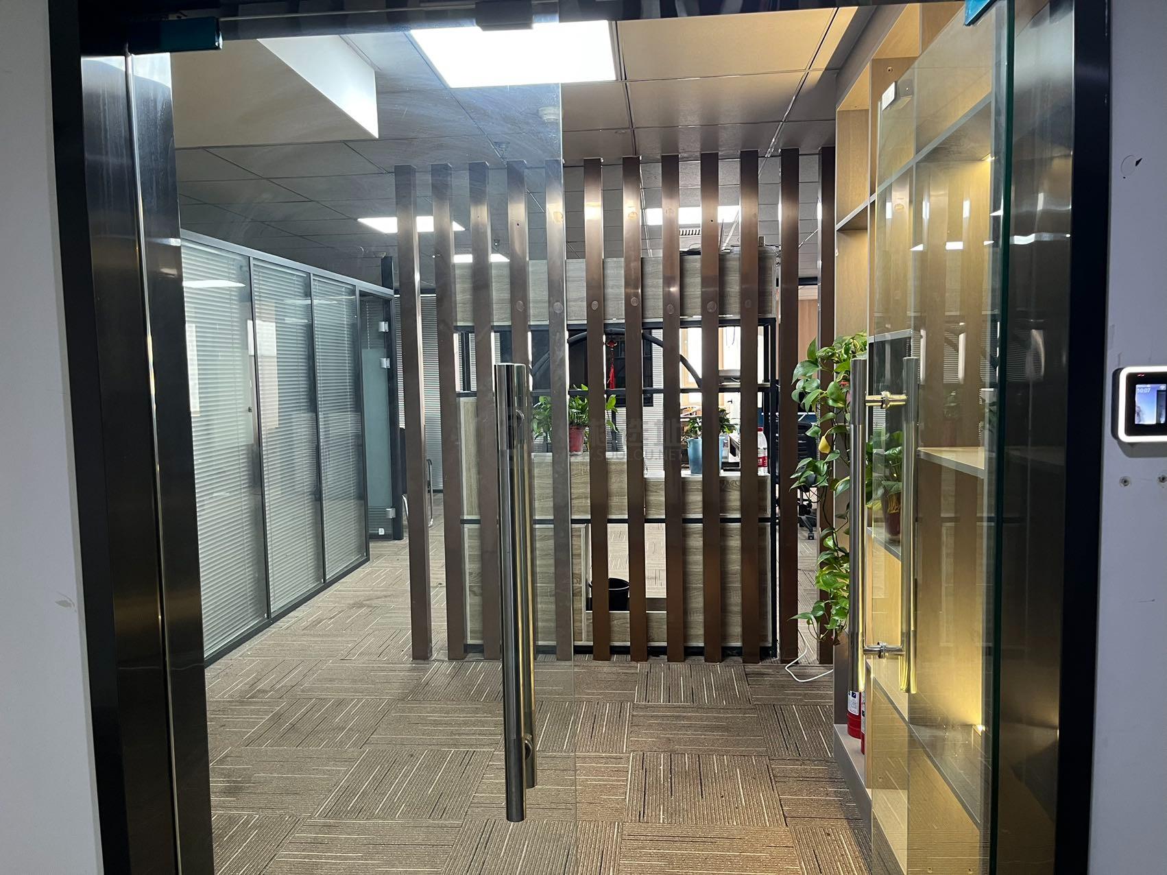 汇杰广场面积211平