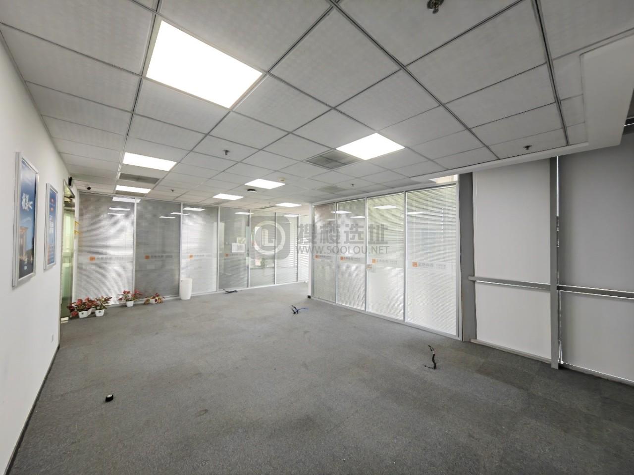 新地中心面积188平