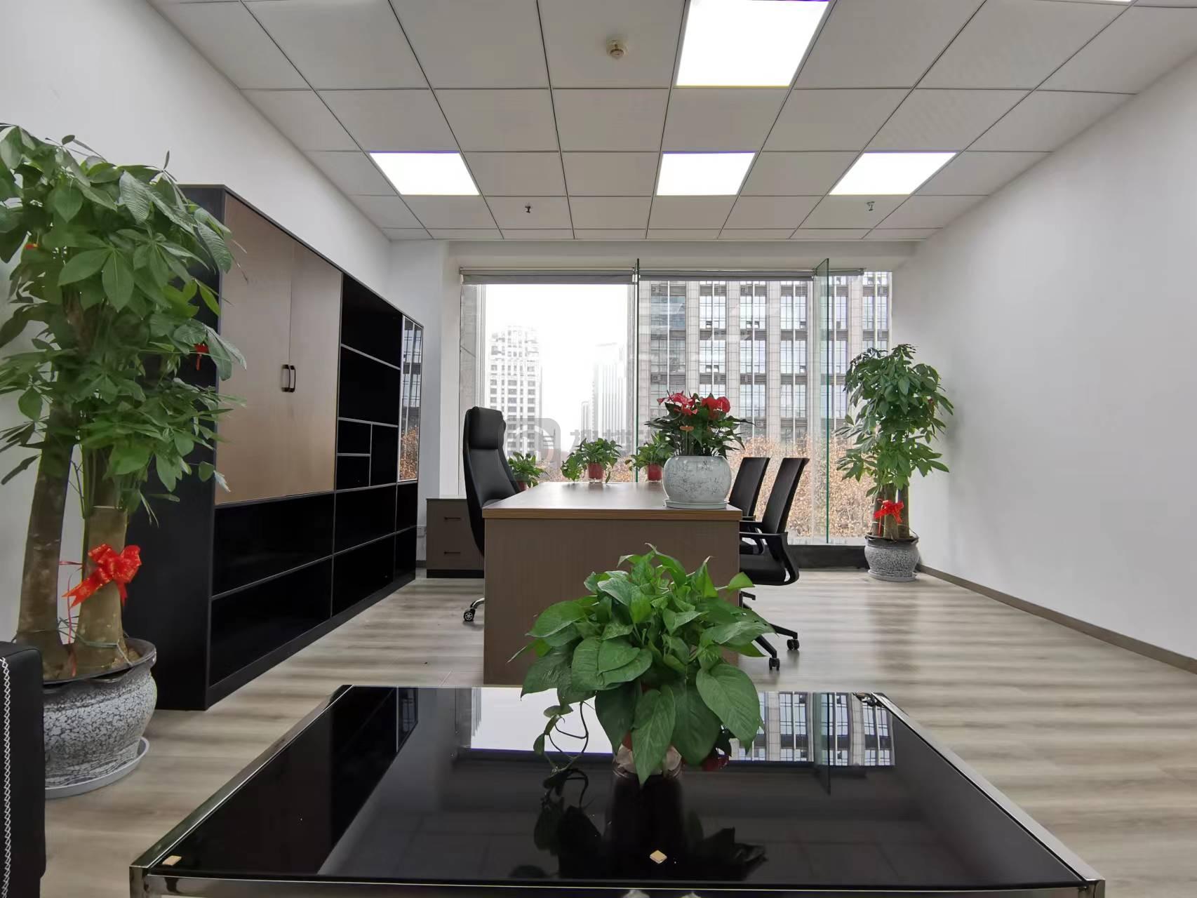  德基大厦面积560平