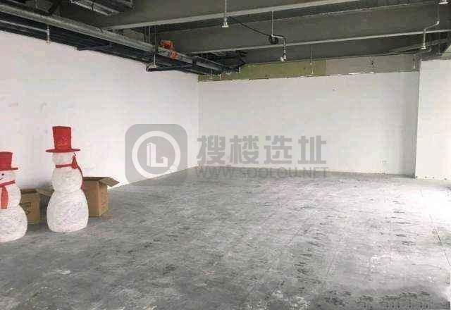 德基广场二期面积240平