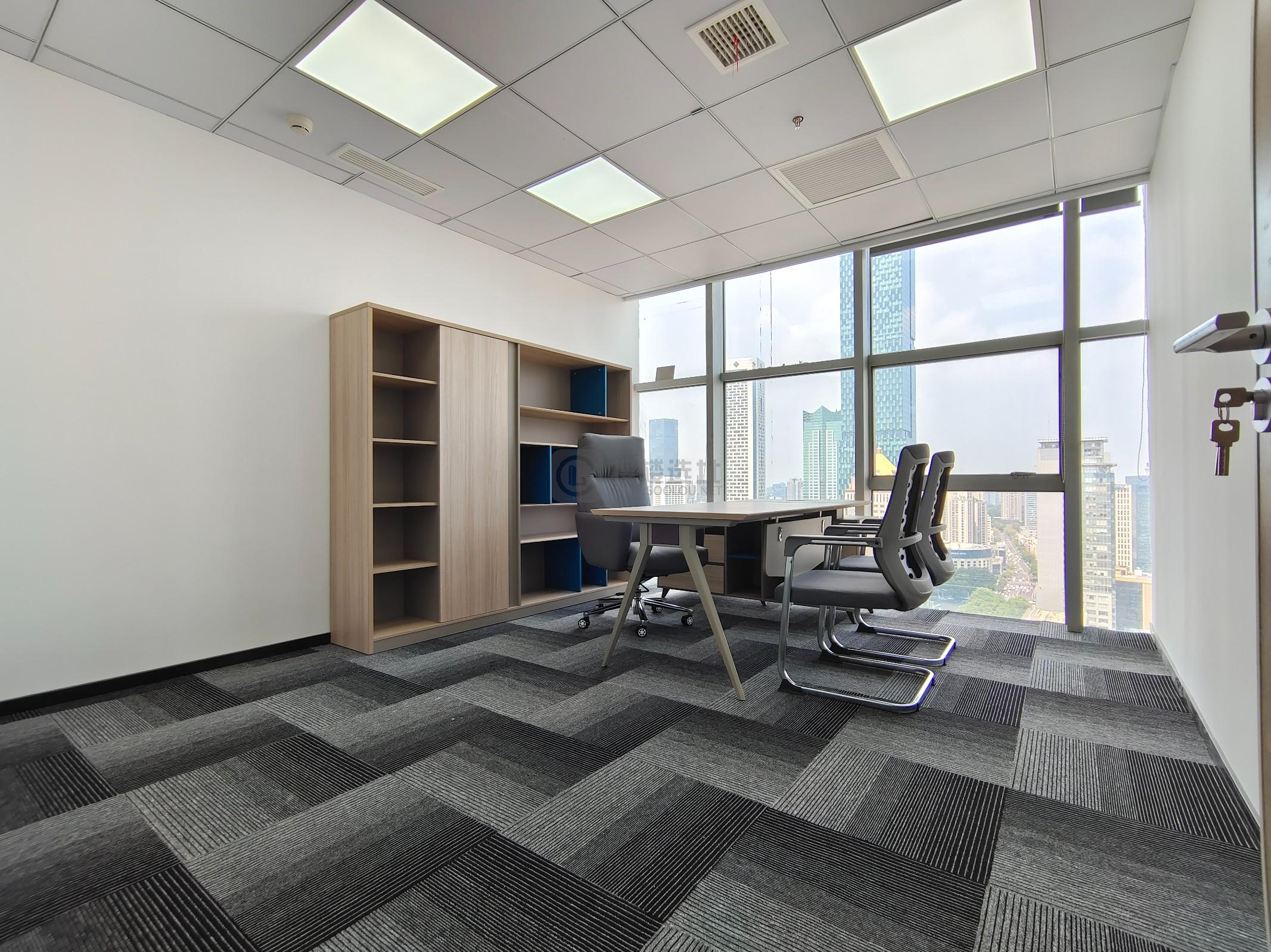  德基大厦面积175平