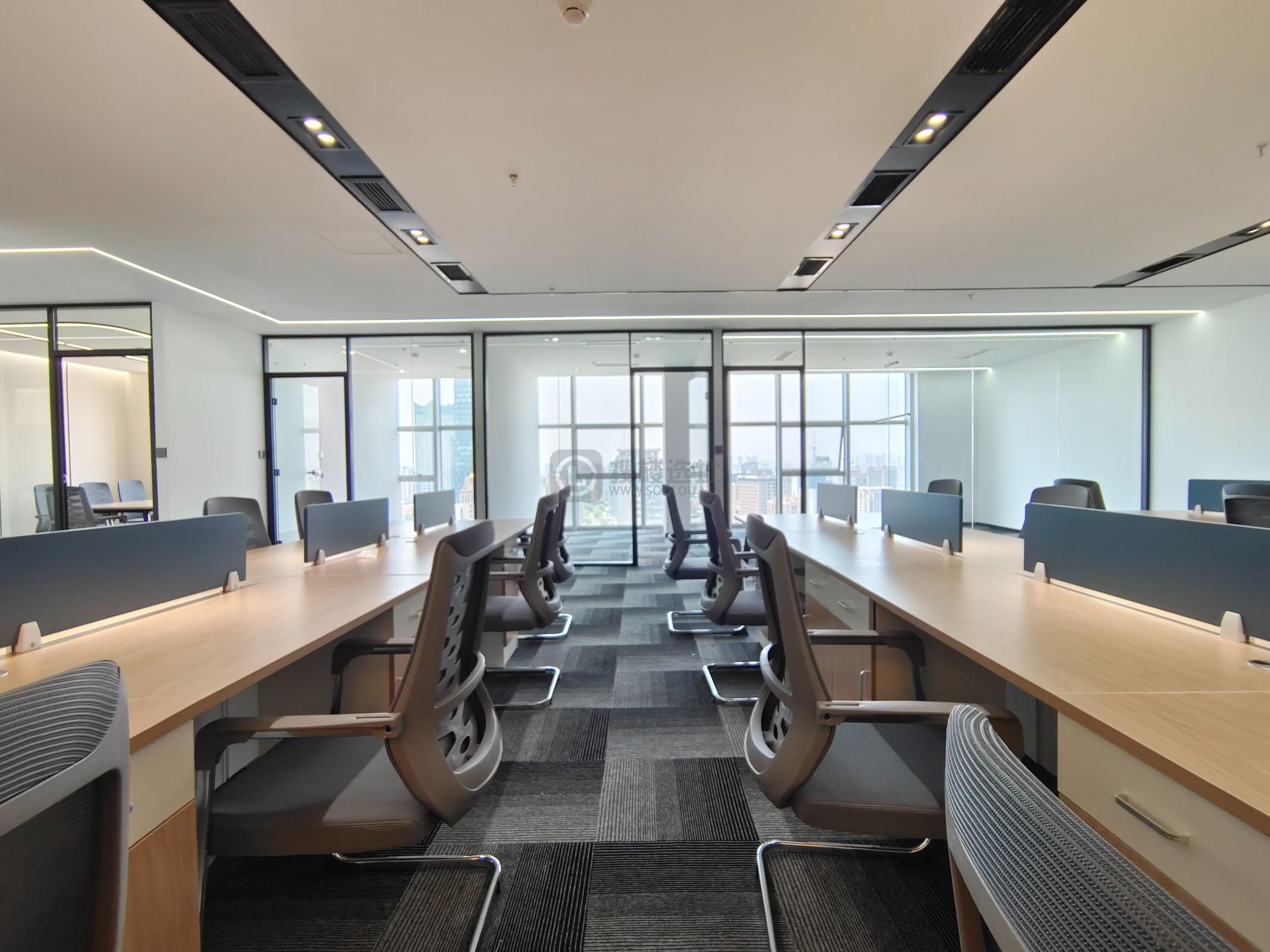  德基大厦面积350平