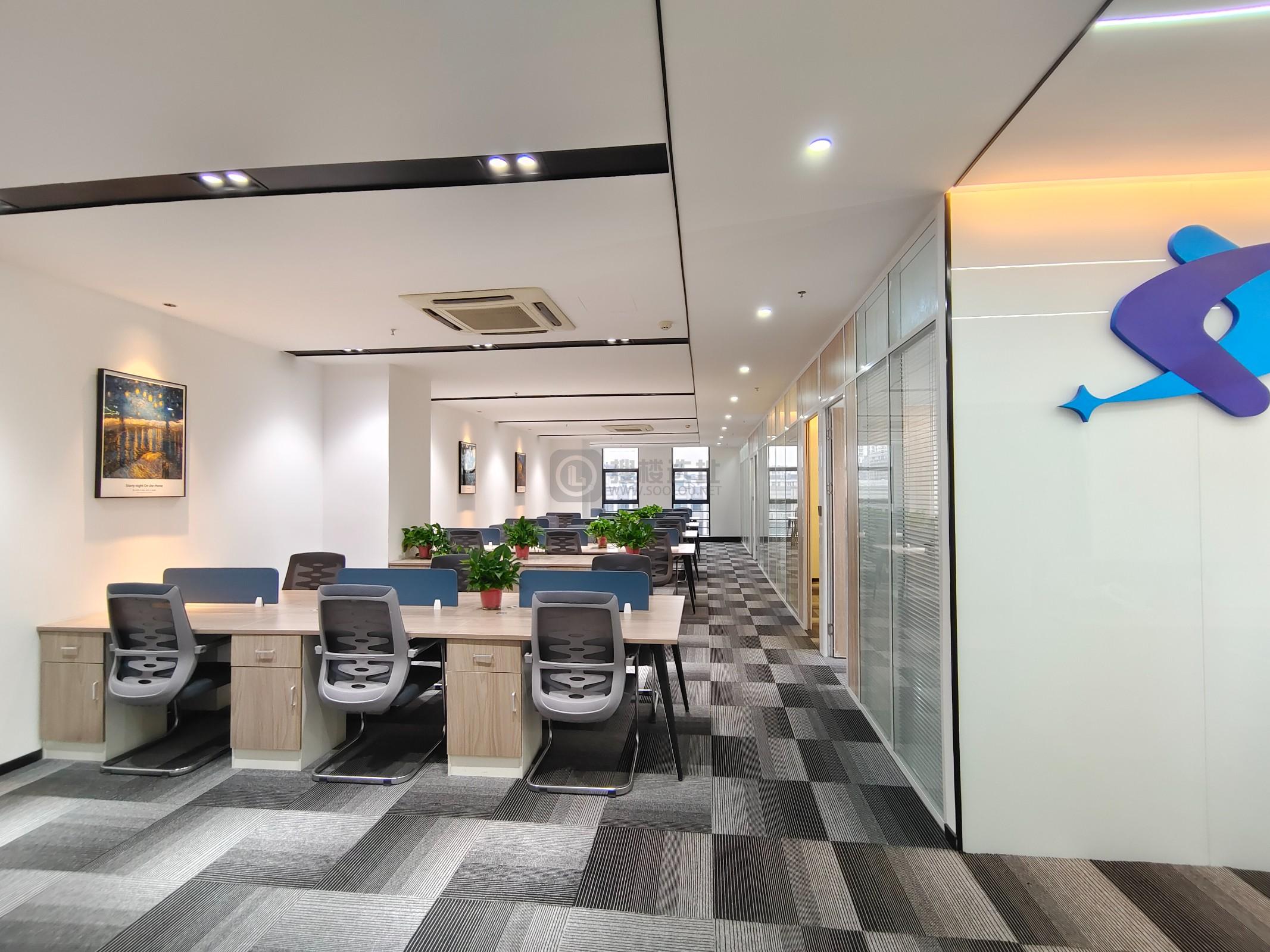 凤凰和睿大厦面积210平