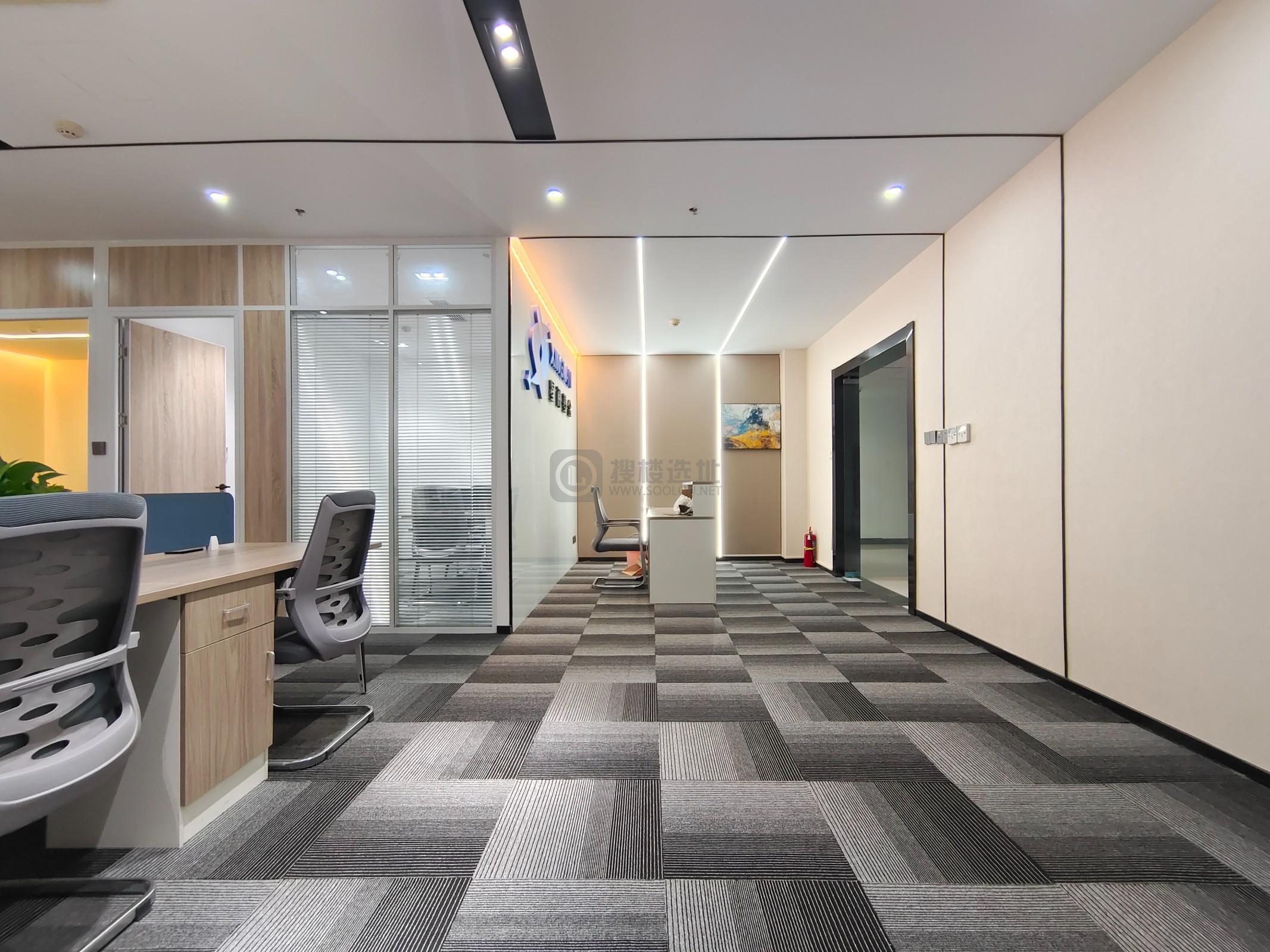 凤凰和睿大厦面积210平