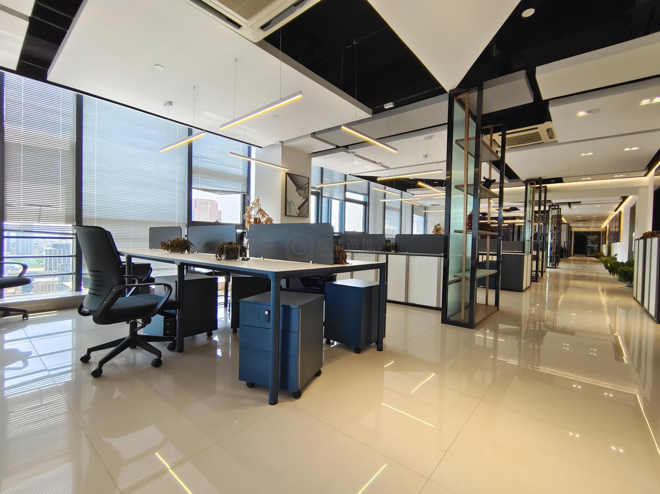 凤凰和睿大厦面积1400平