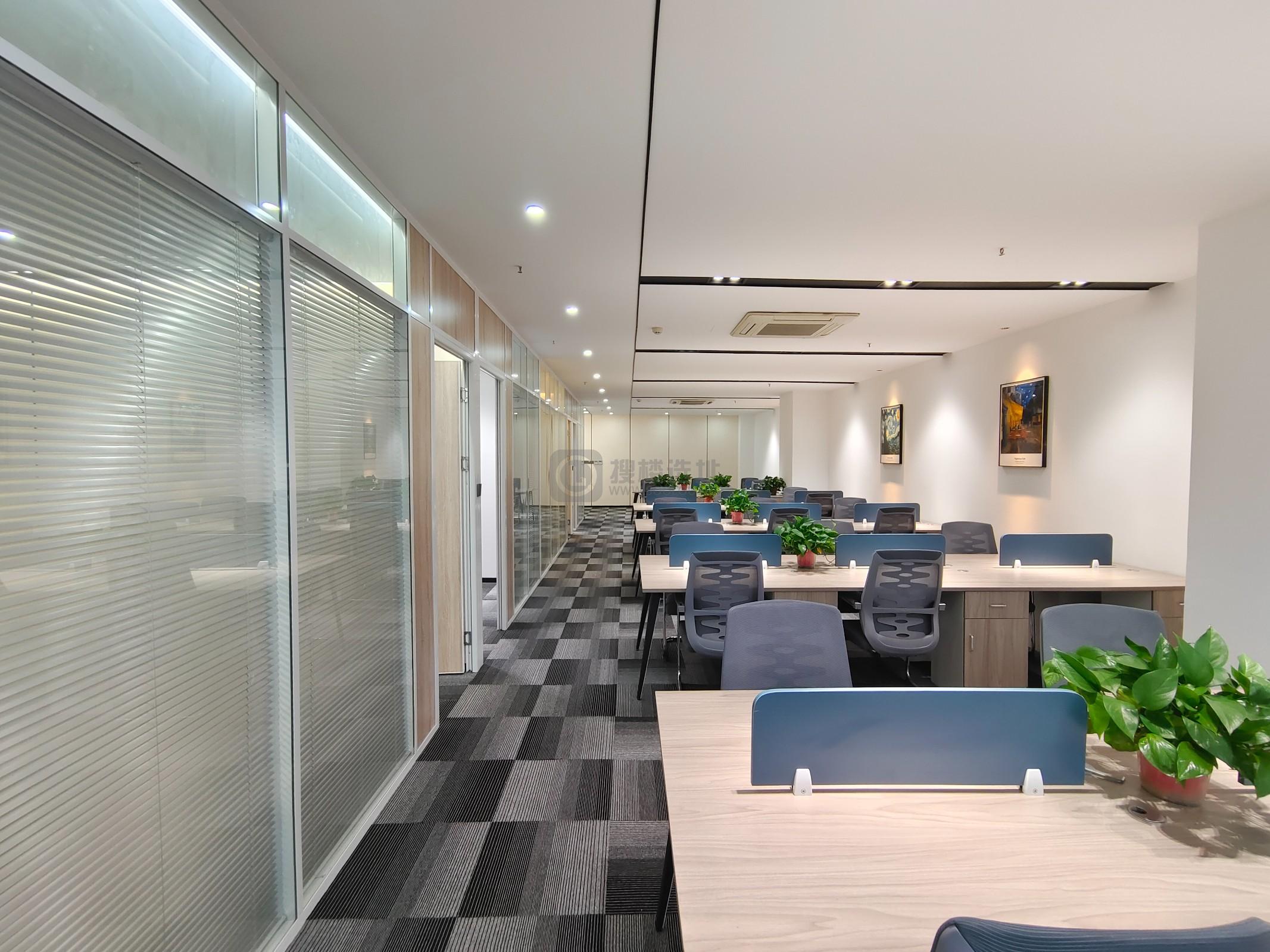 凤凰和睿大厦面积210平