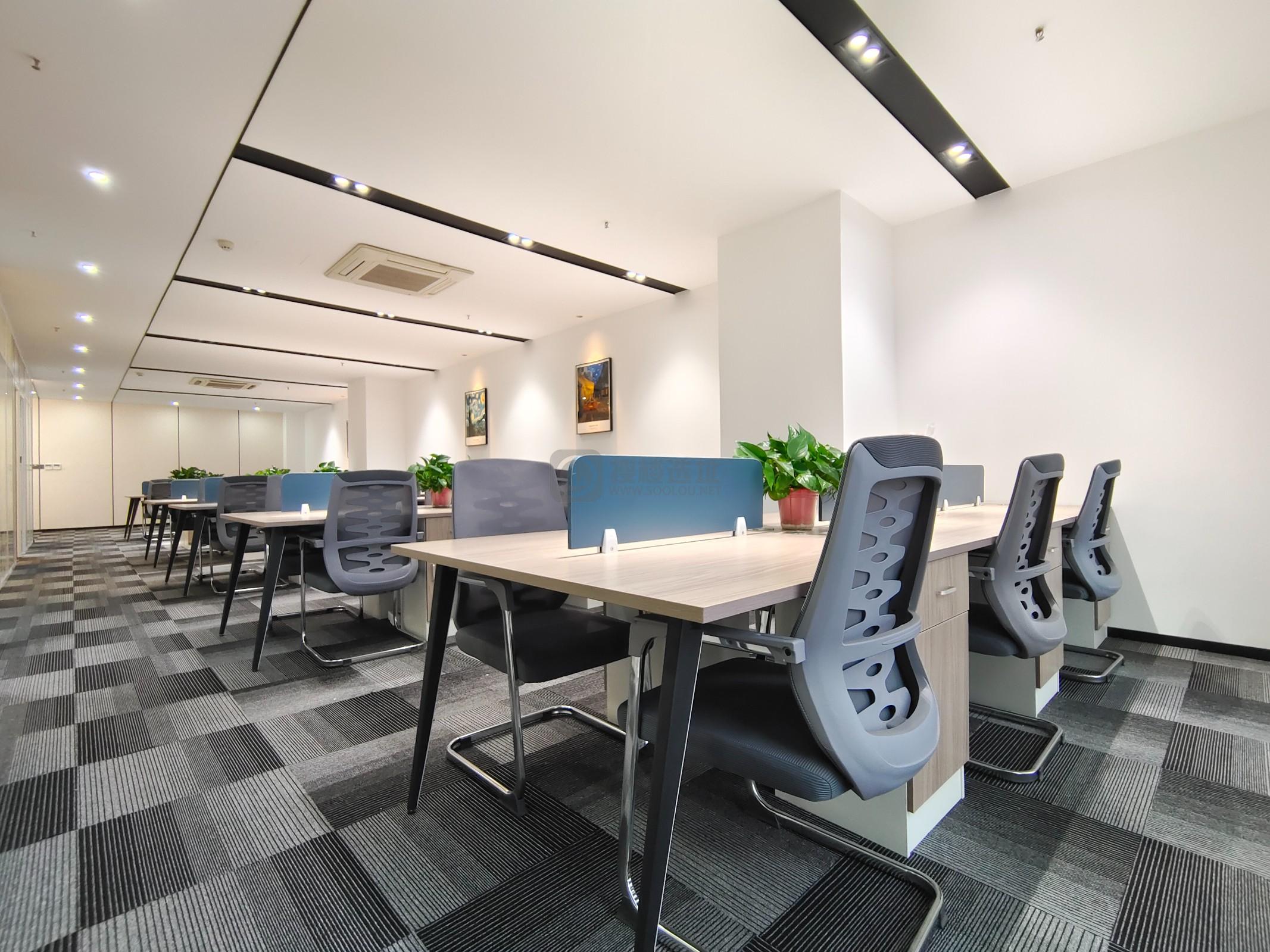 凤凰和睿大厦面积210平