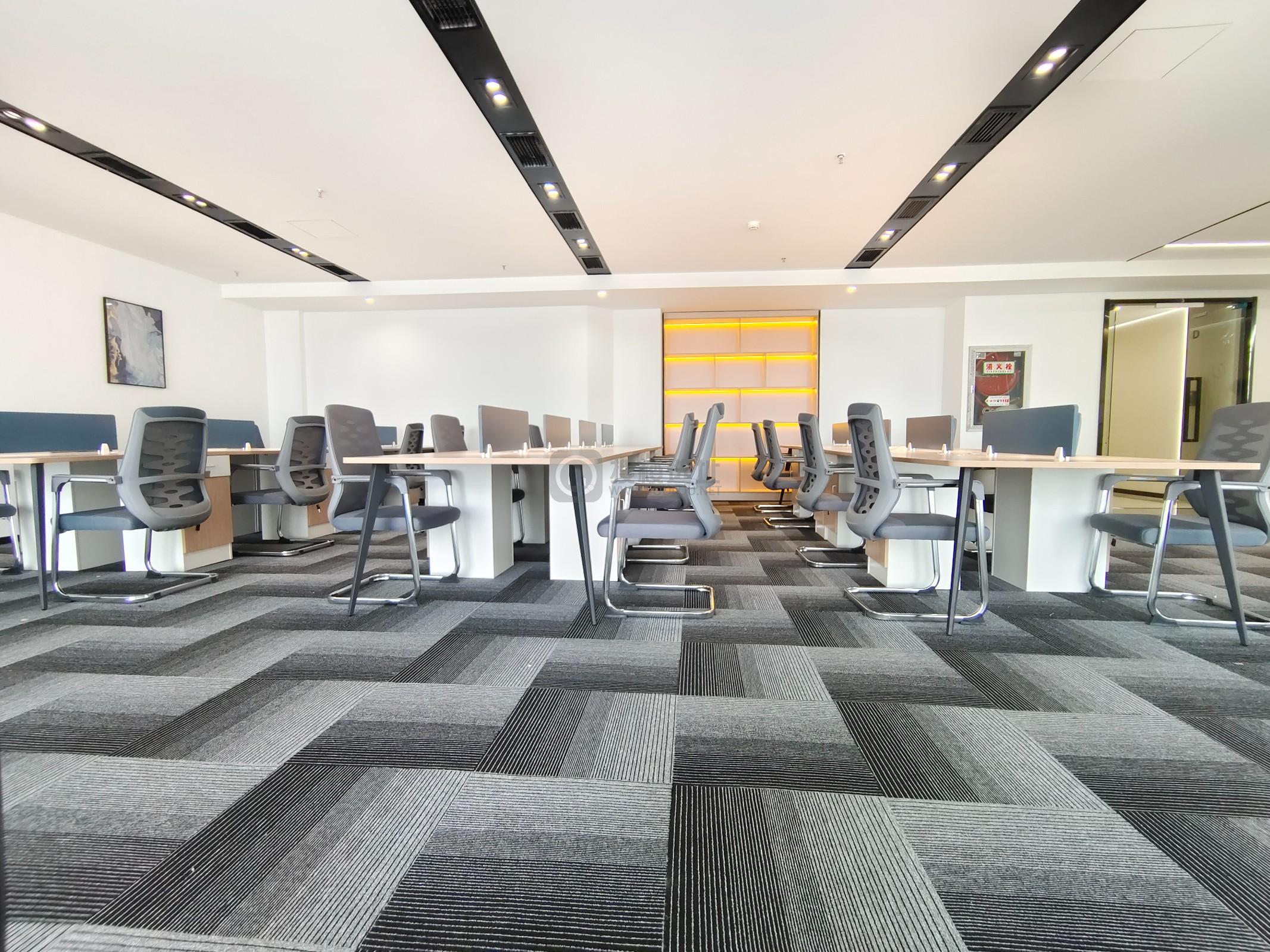  德基大厦面积350平