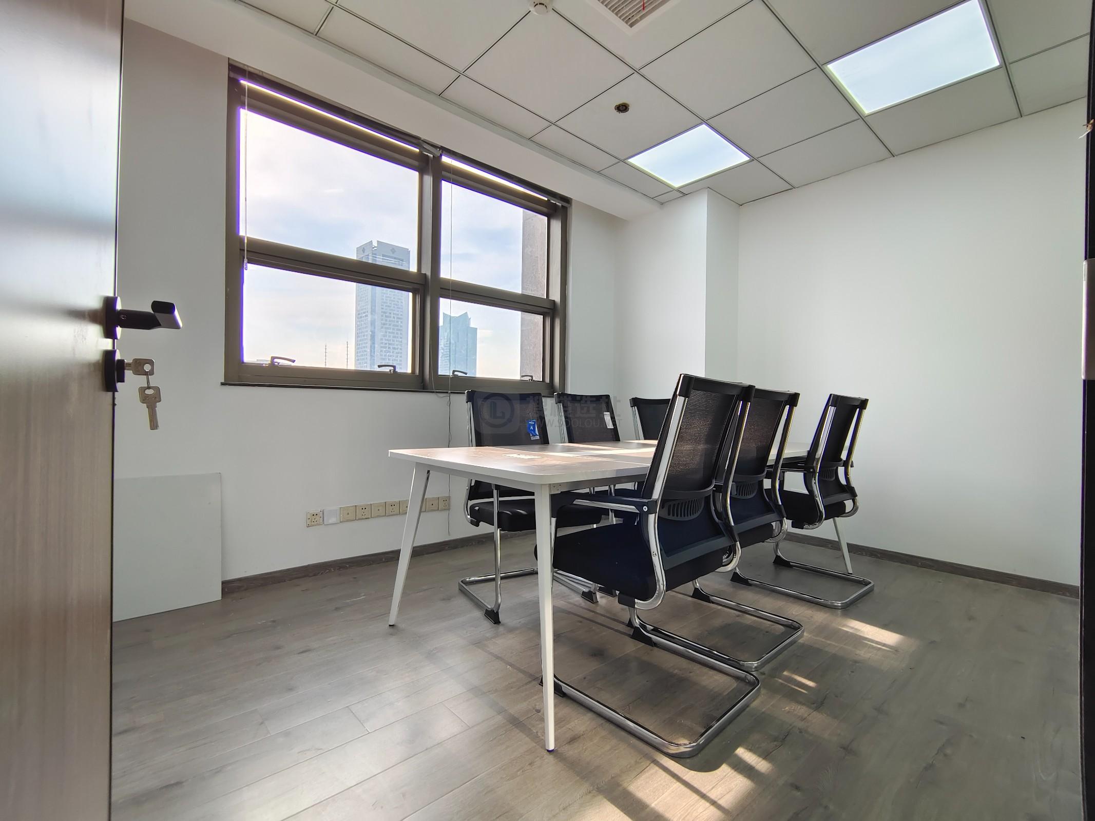 华泰证券大厦面积81平