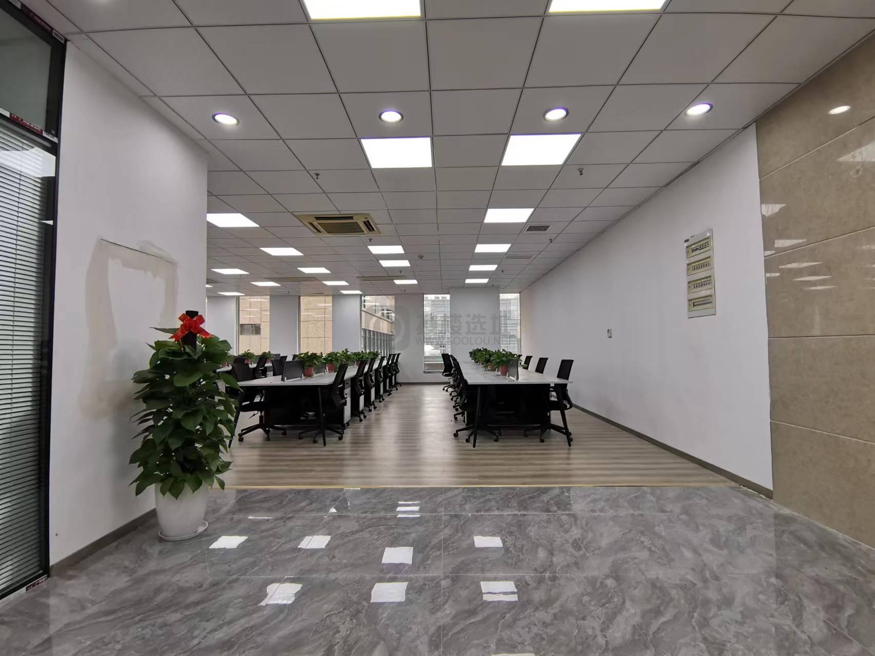  德基大厦面积560平