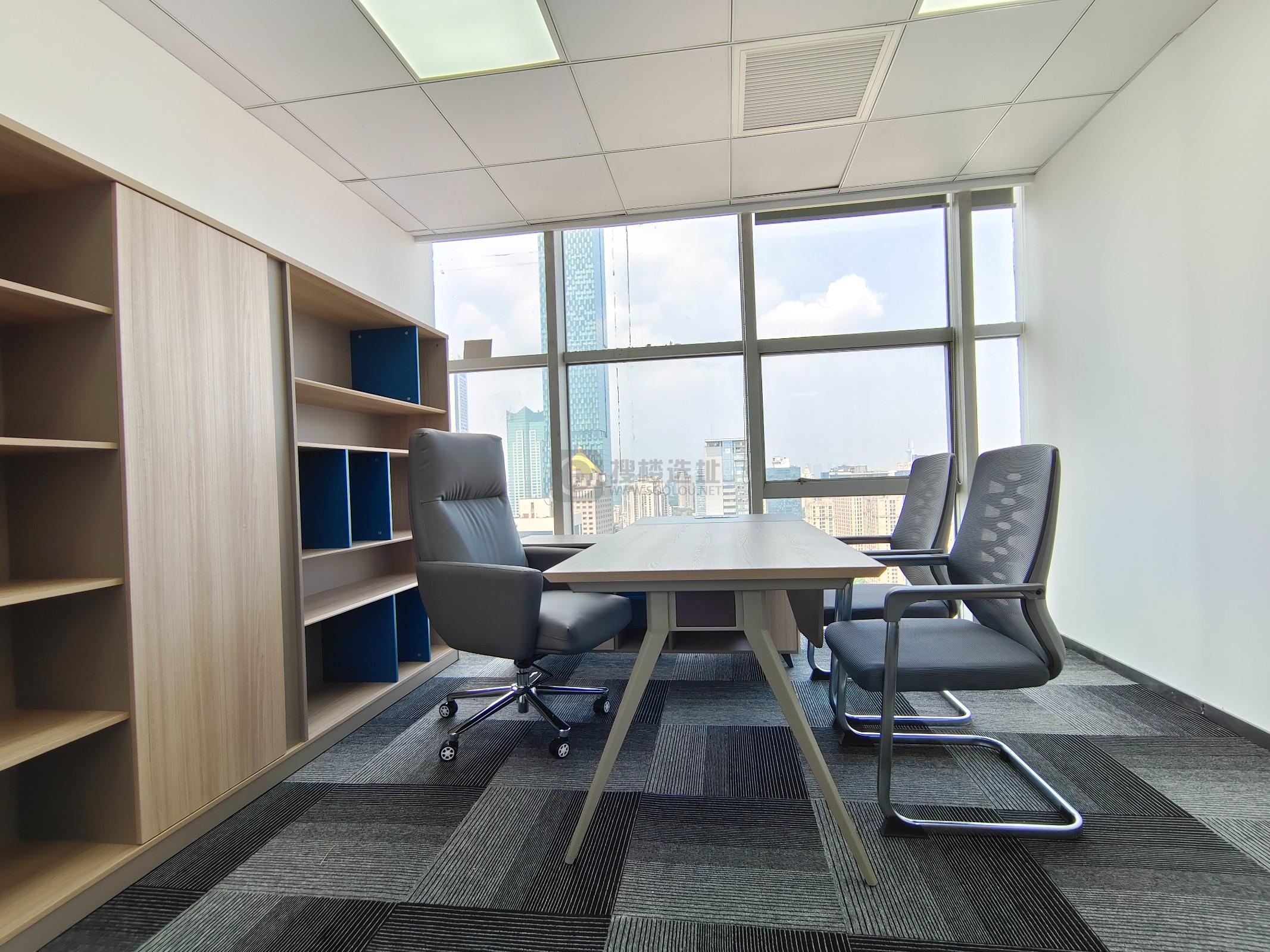  德基大厦面积175平