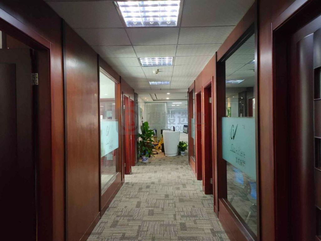  德基大厦面积425平