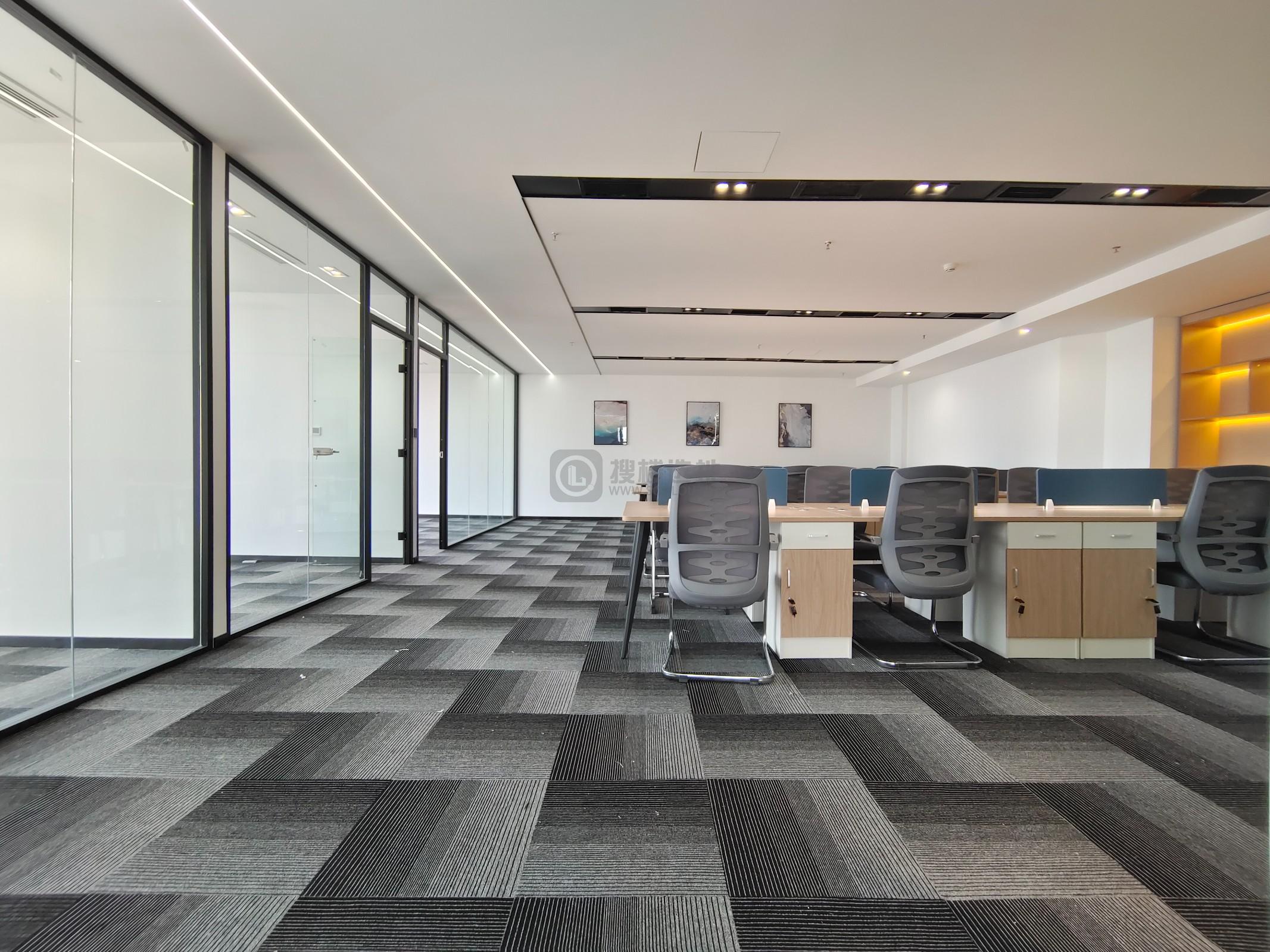  德基大厦面积350平