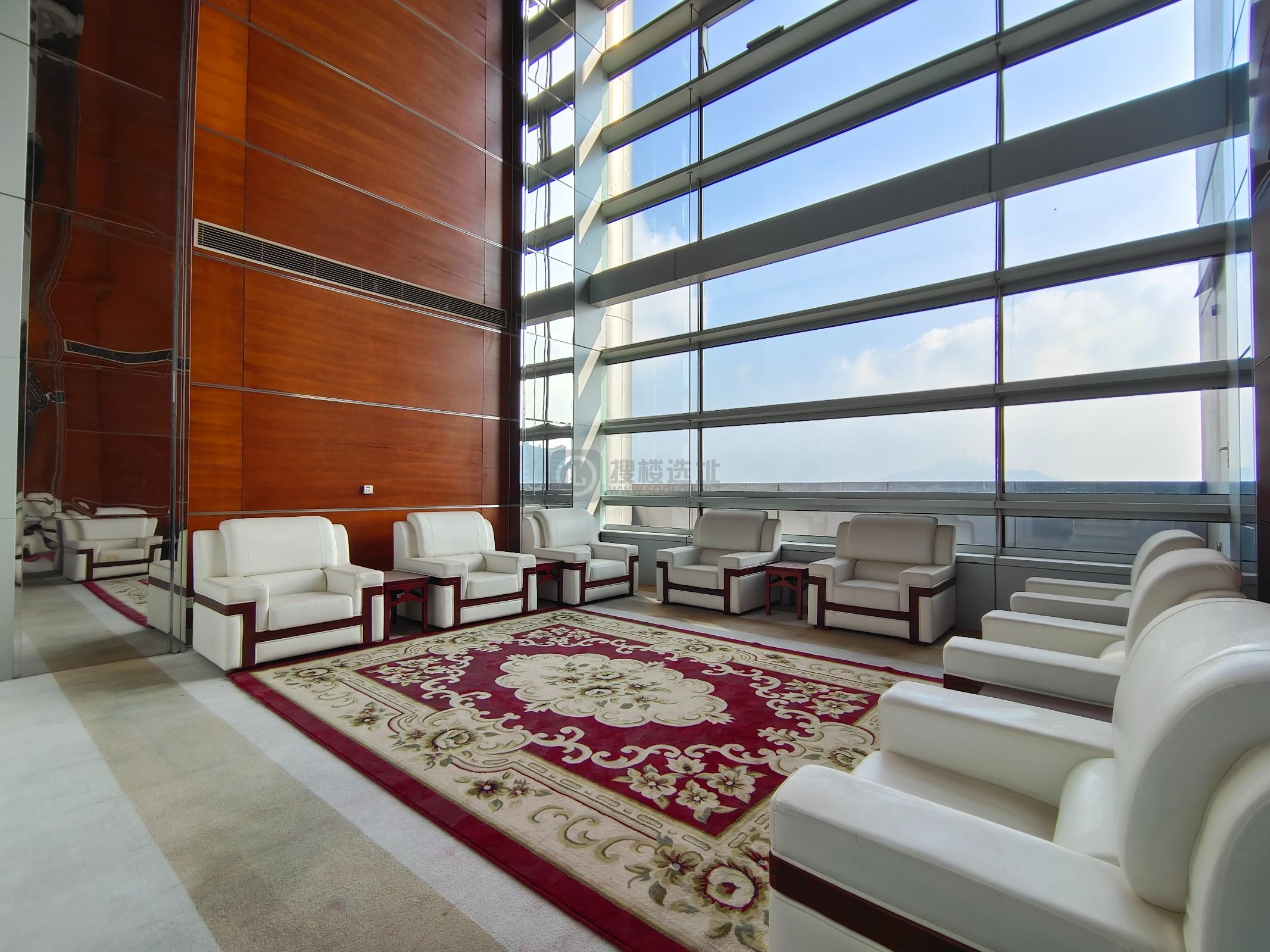 紫峰大厦面积500平