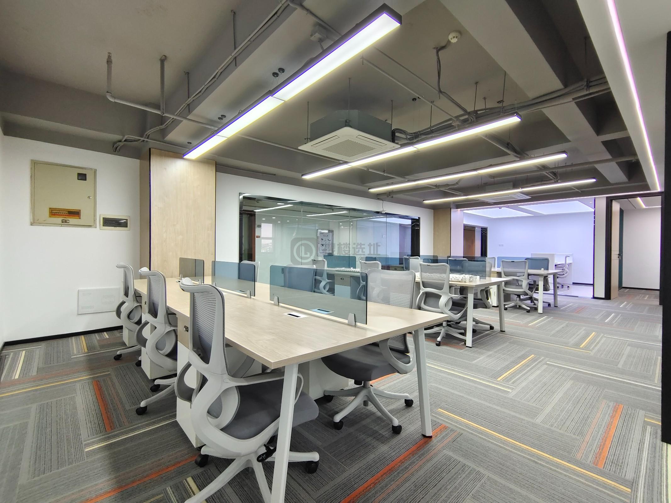 君临国际面积178平