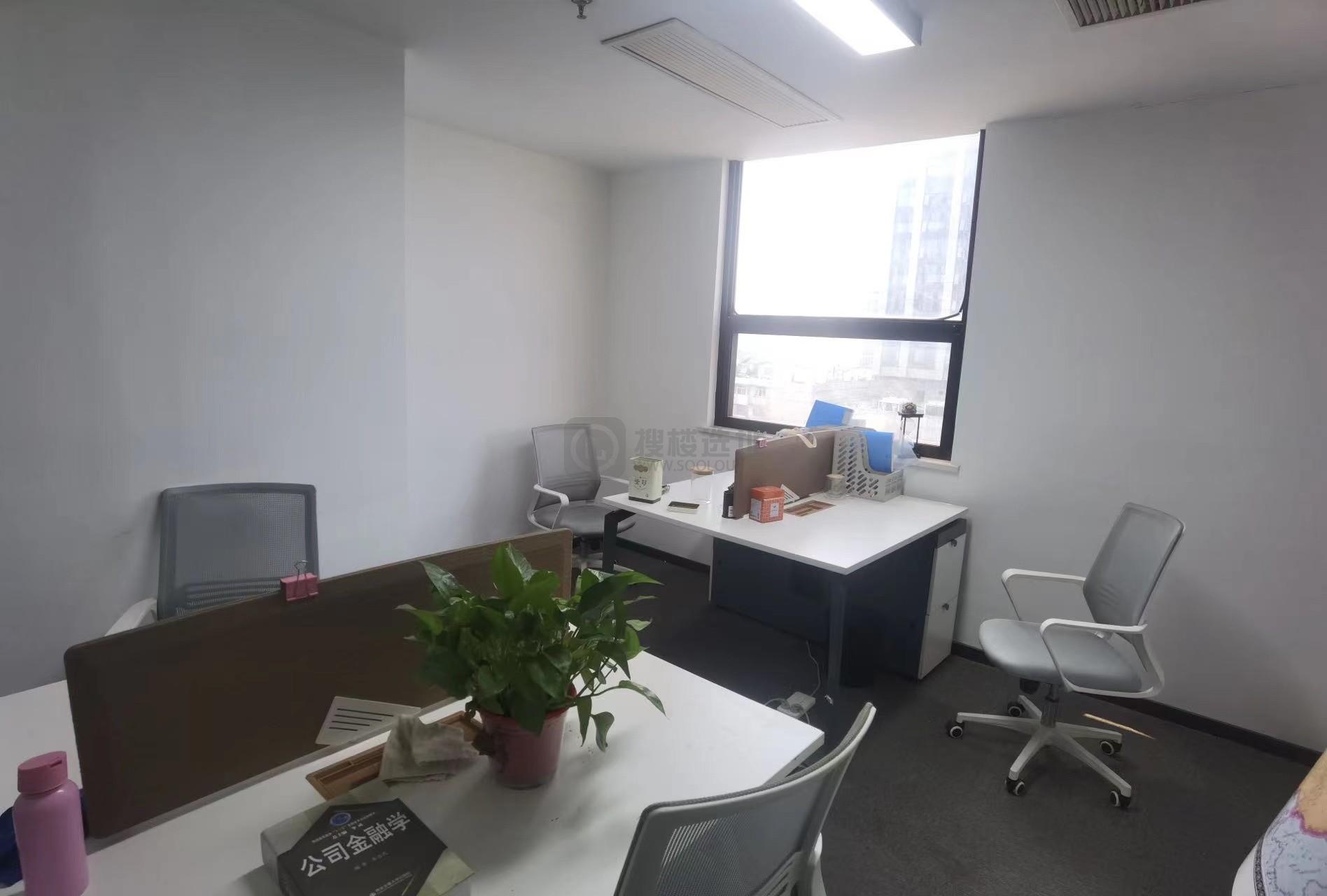 联通大厦面积246平