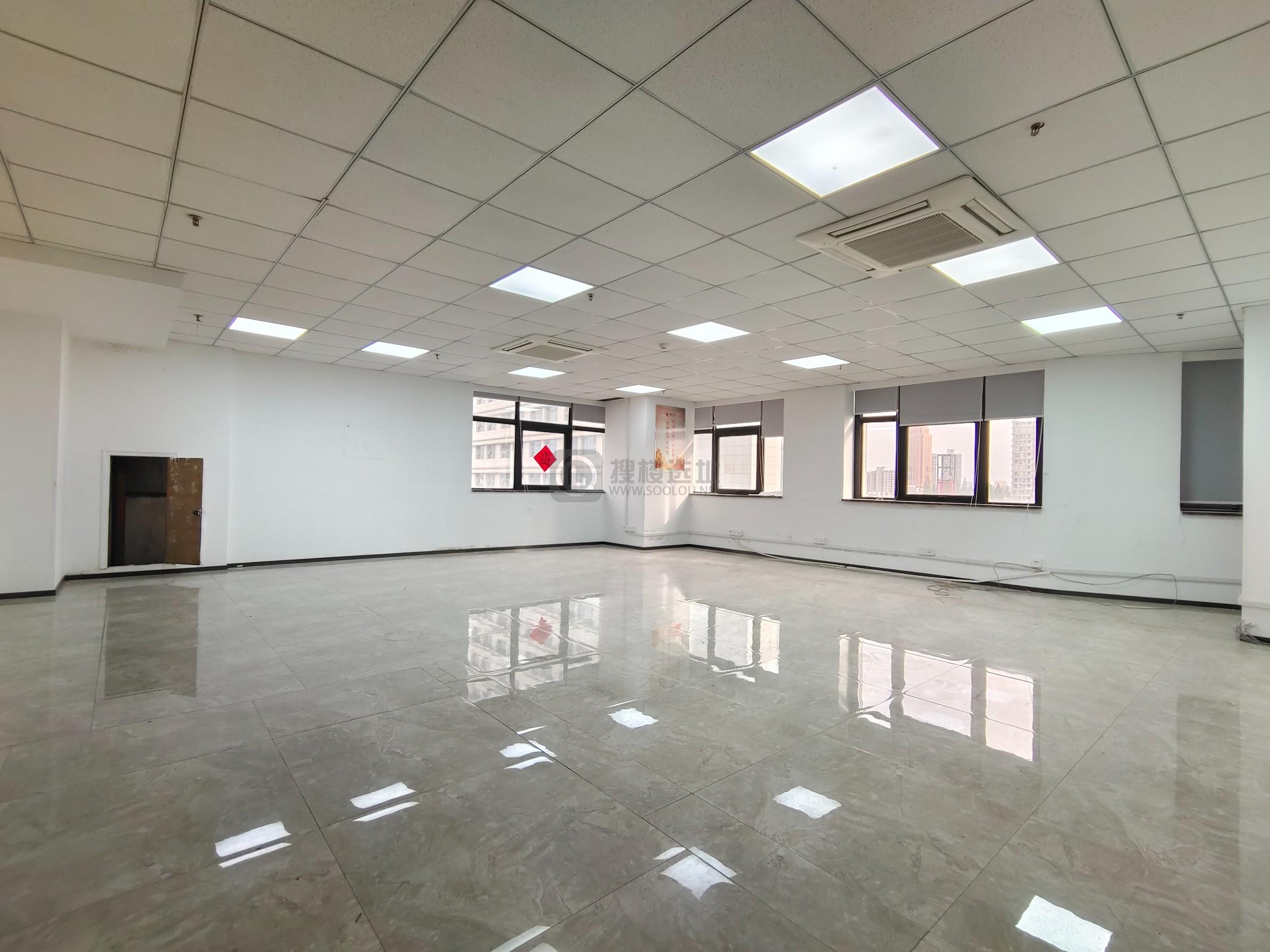 九龙湖企业总部园面积900平