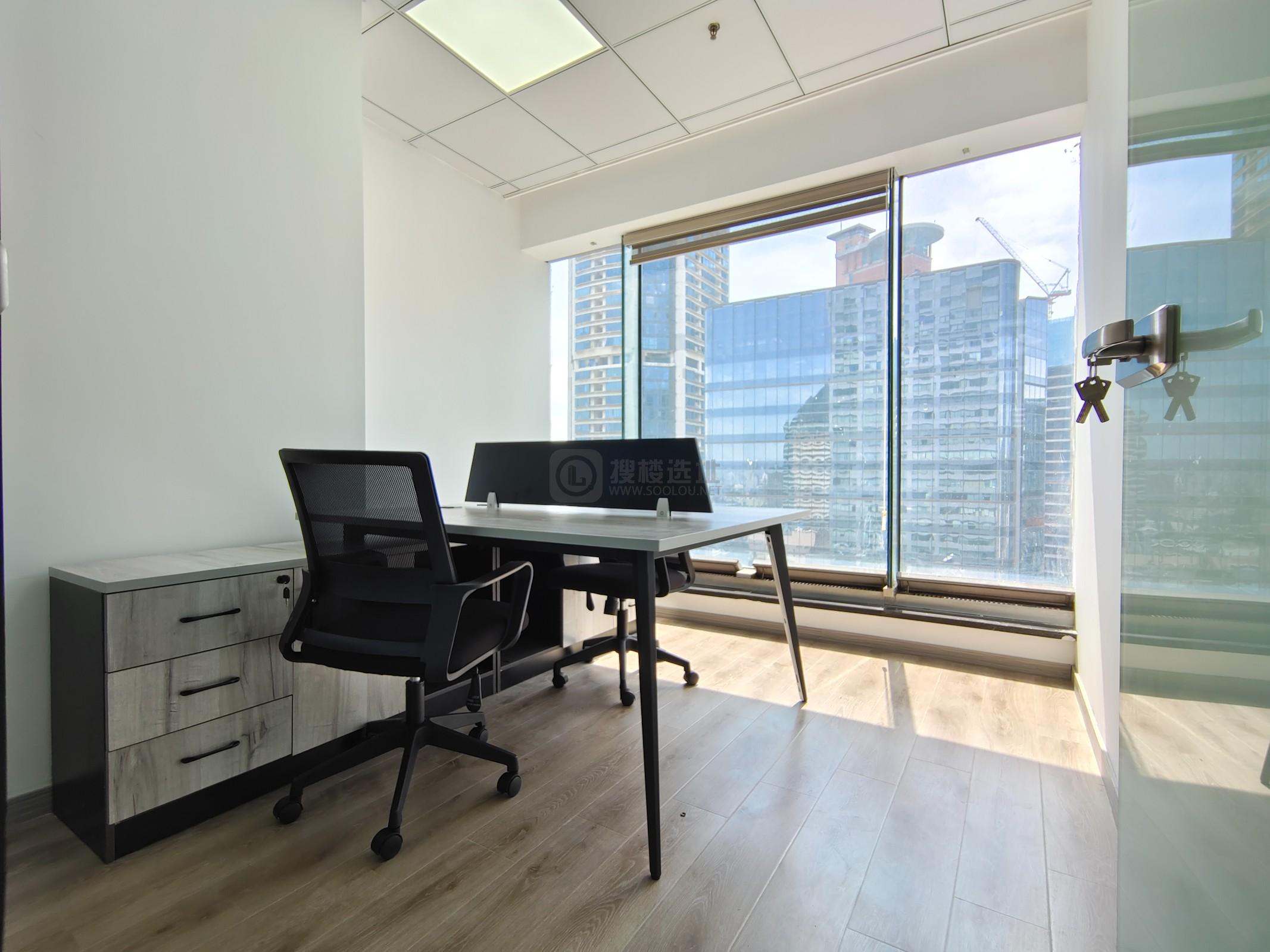 商茂世纪广场面积318平