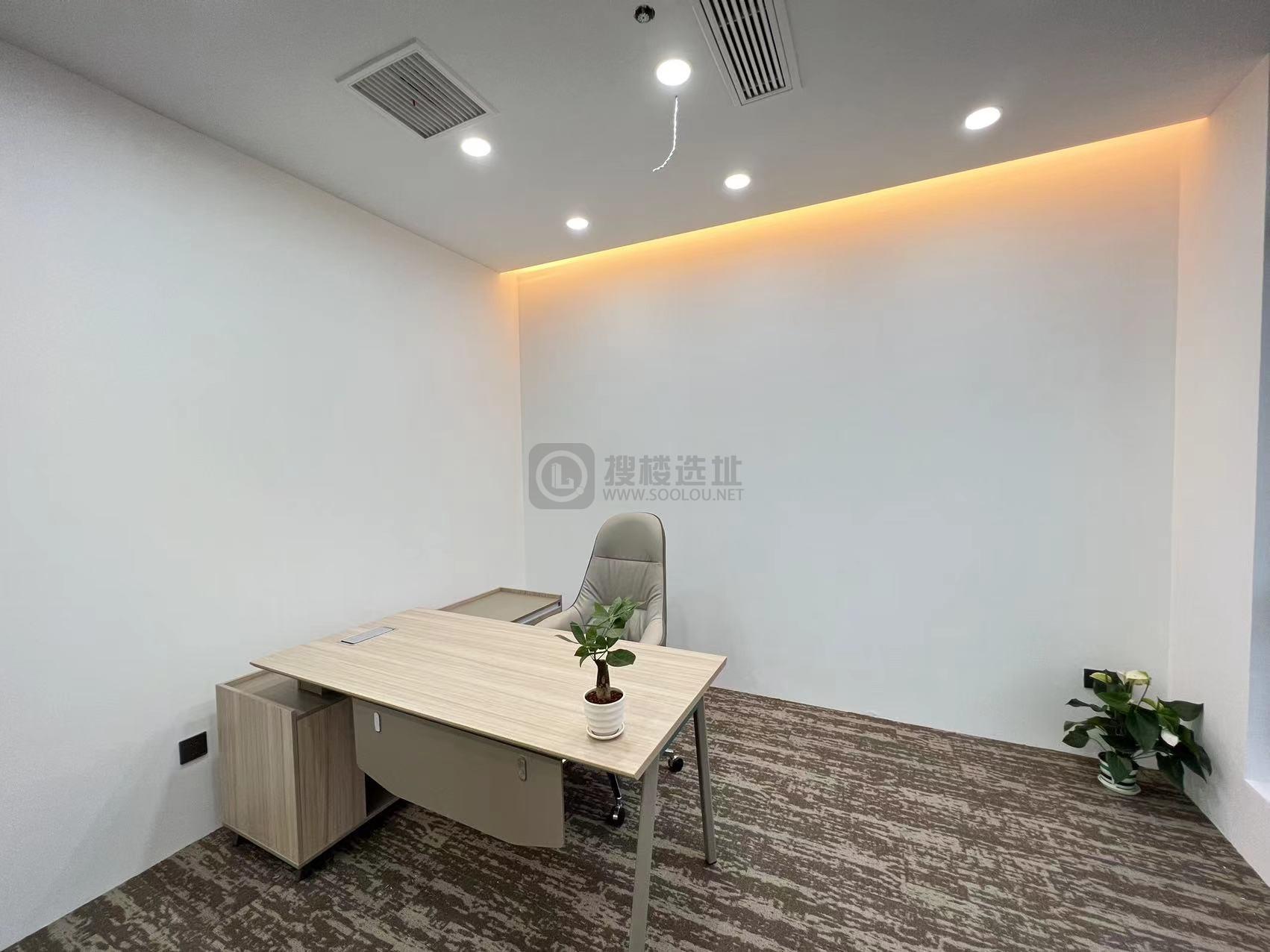 中海龙湾财富中心面积216平