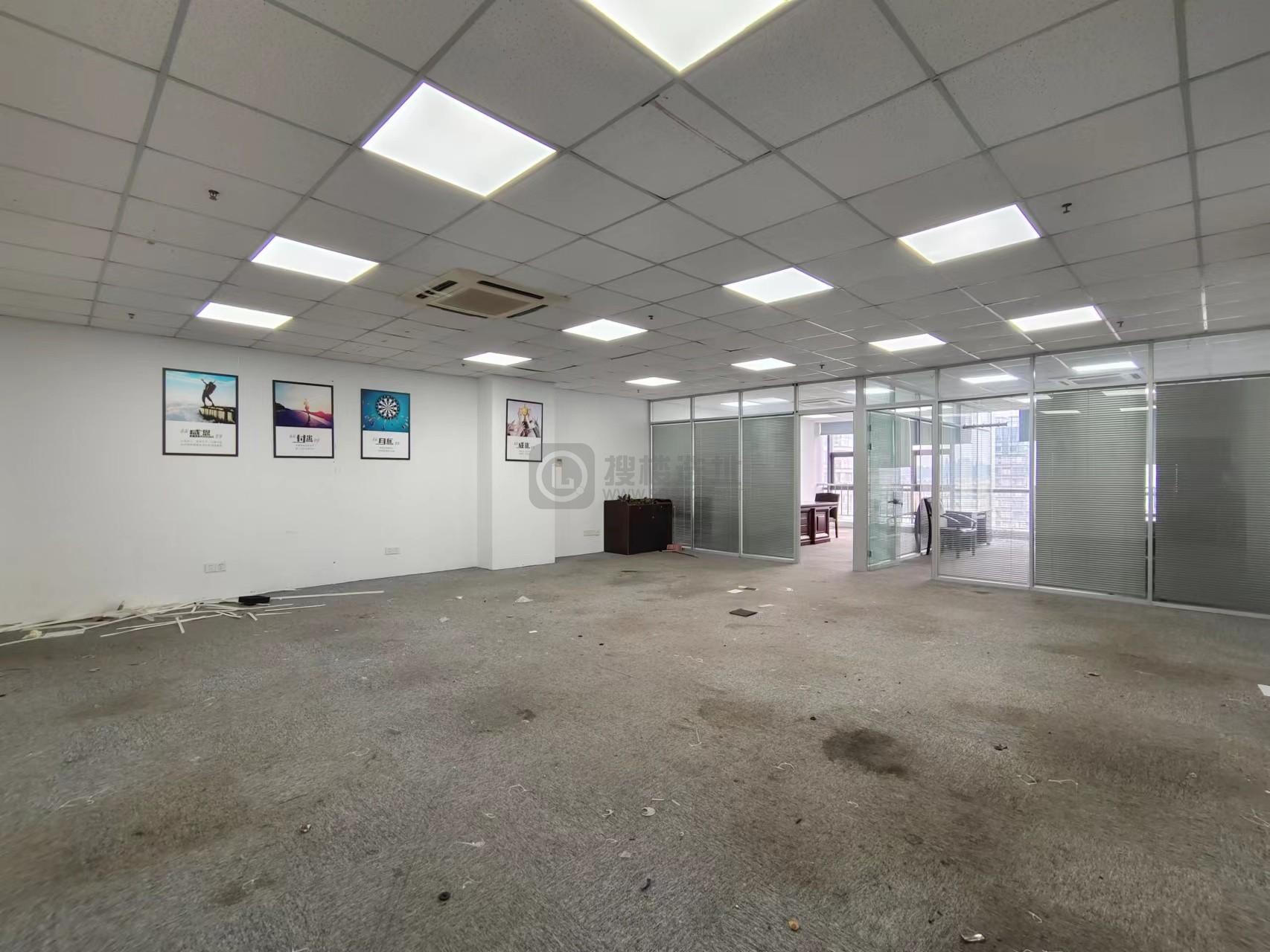 凤凰国际大厦面积175平