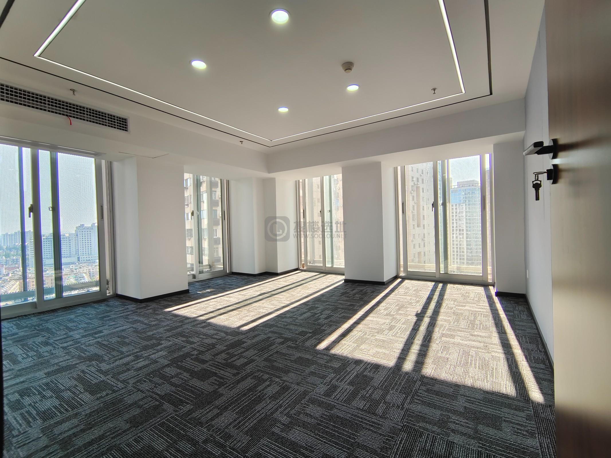 长发中心（CFC）面积408平