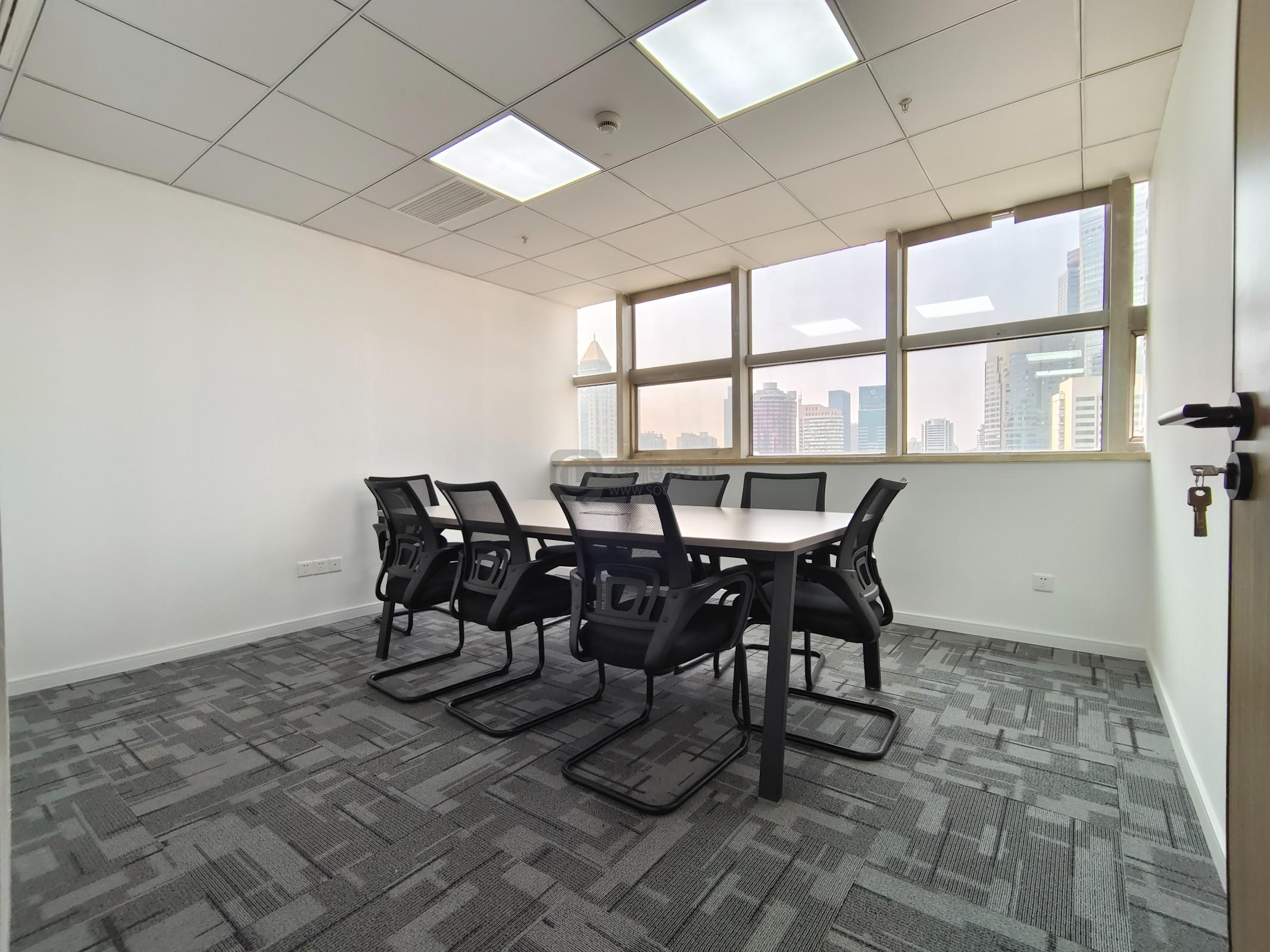 长江贸易大厦面积170平