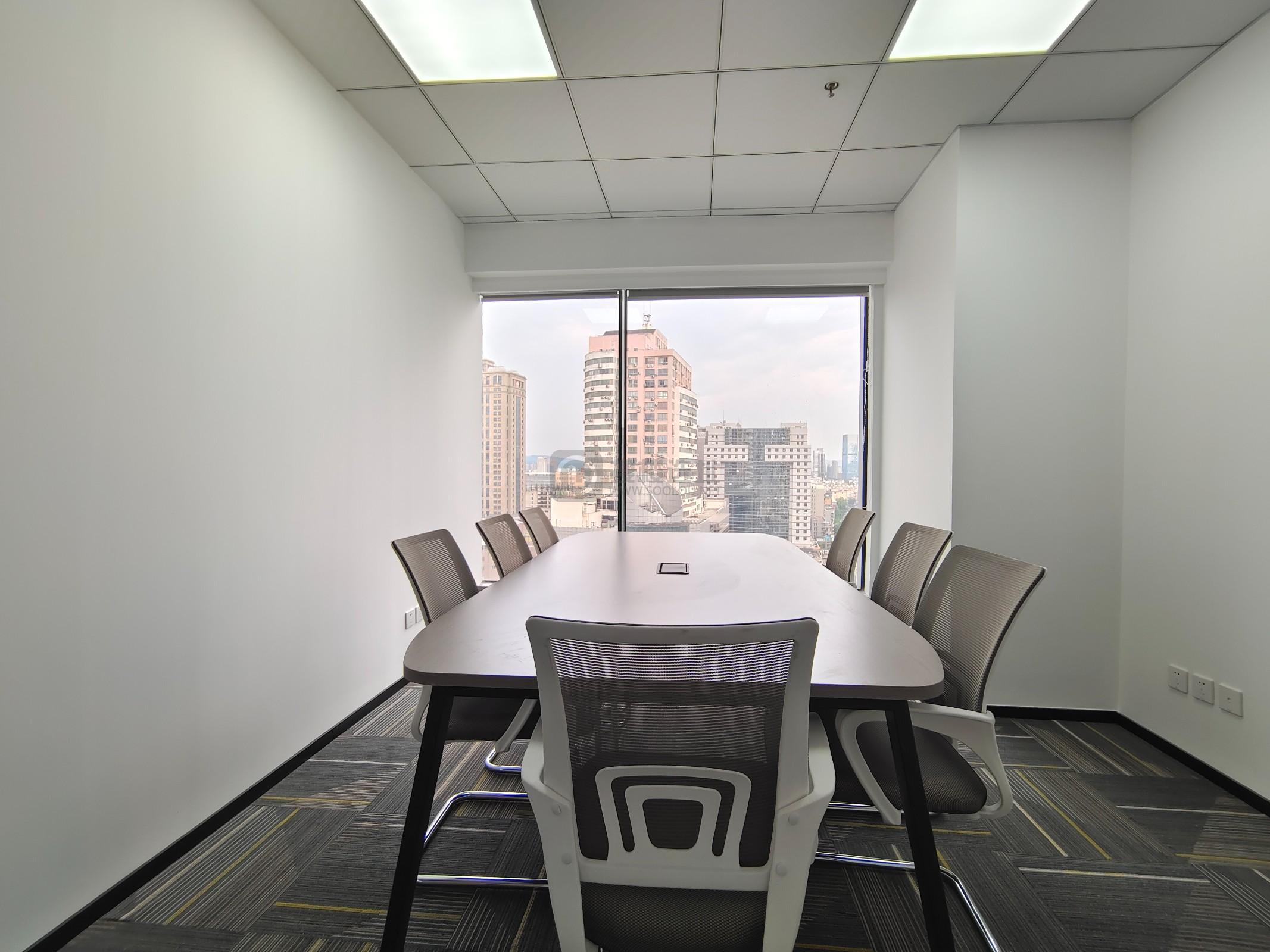 商茂世纪广场面积236平