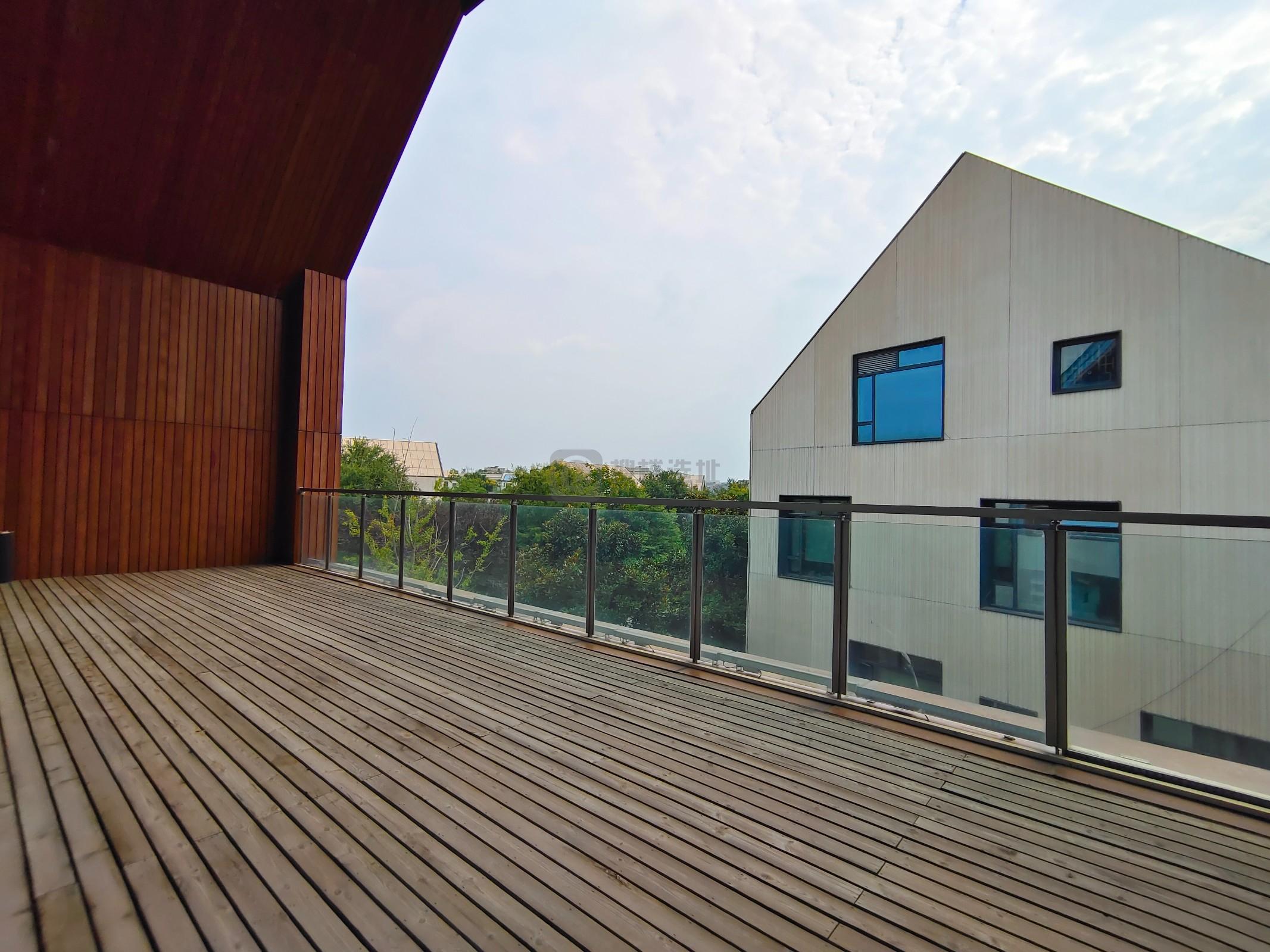 紫东国际创意园面积700平