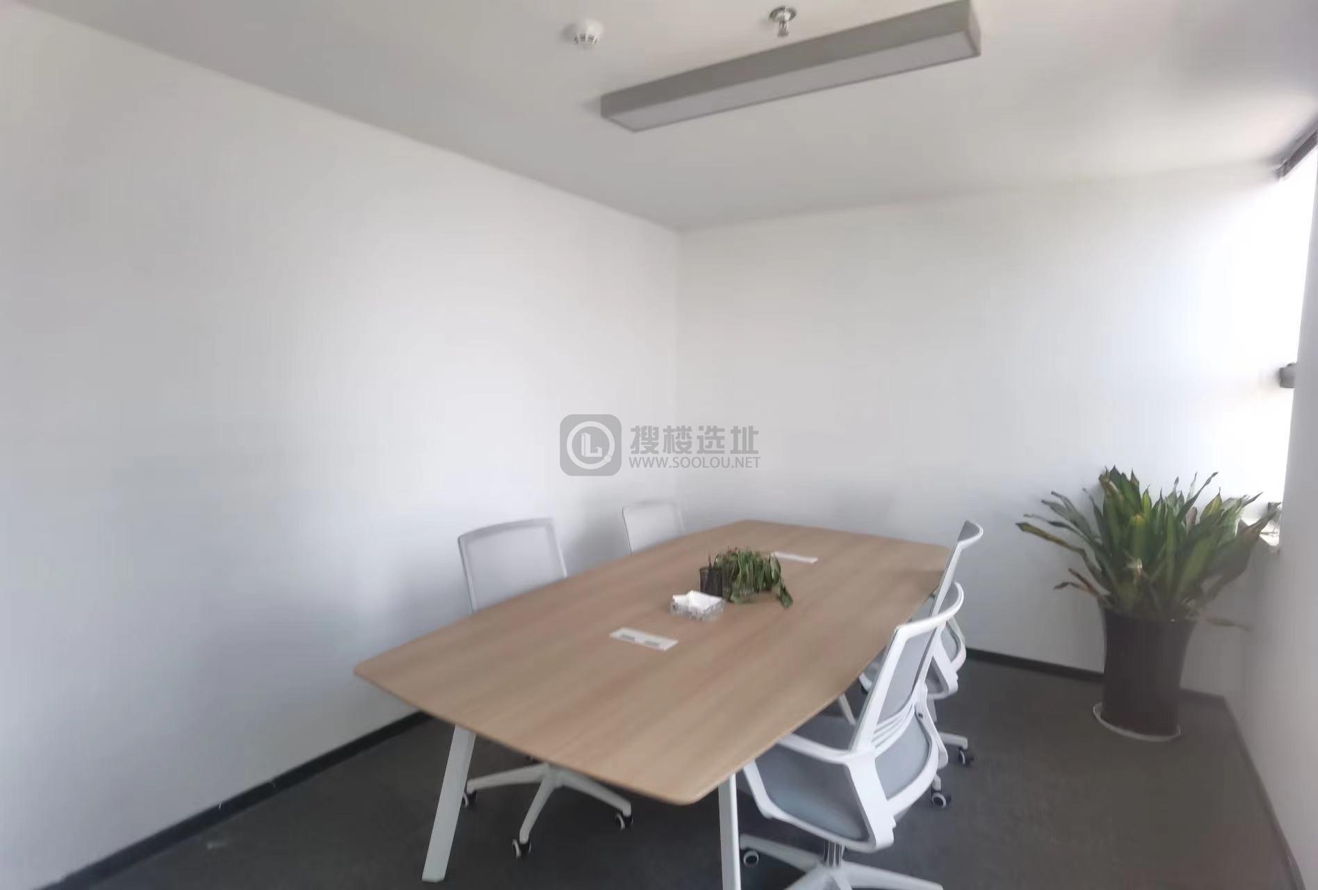 联通大厦面积246平