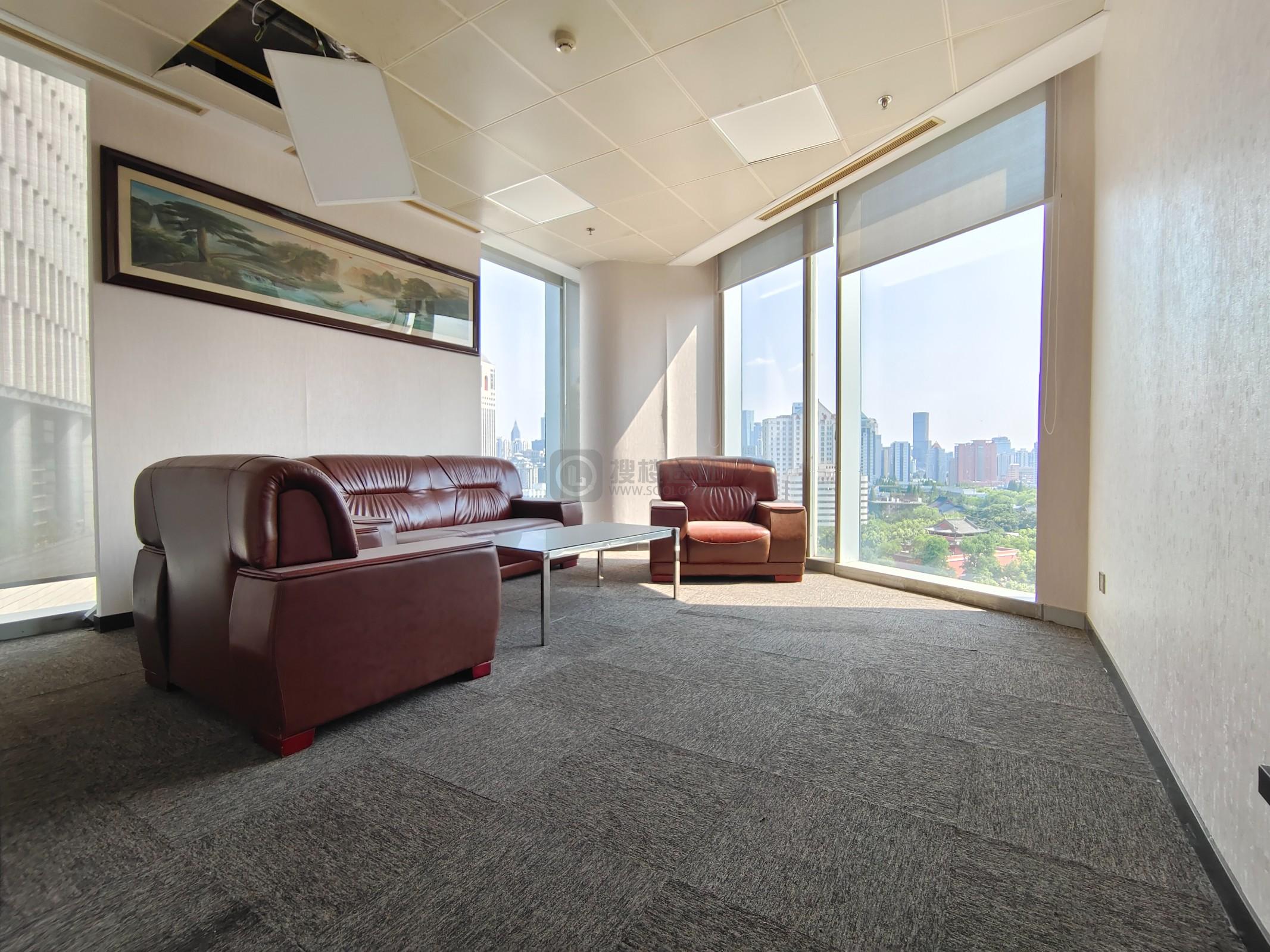 云峰大厦面积570平