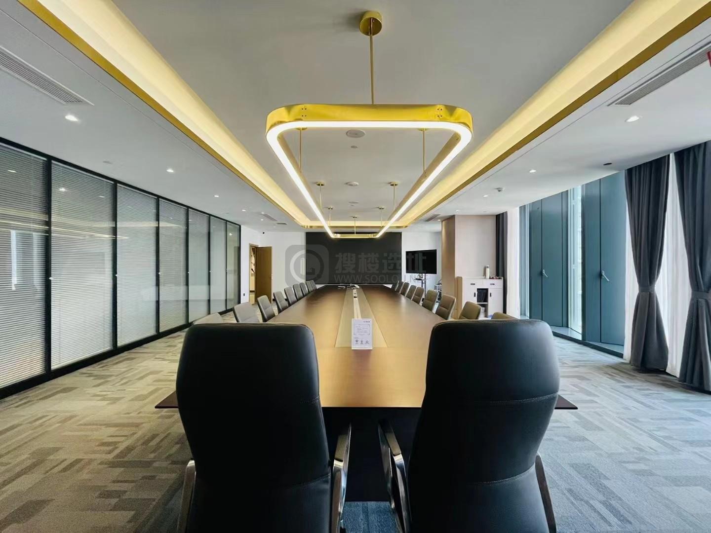 南京金融城面积1400平